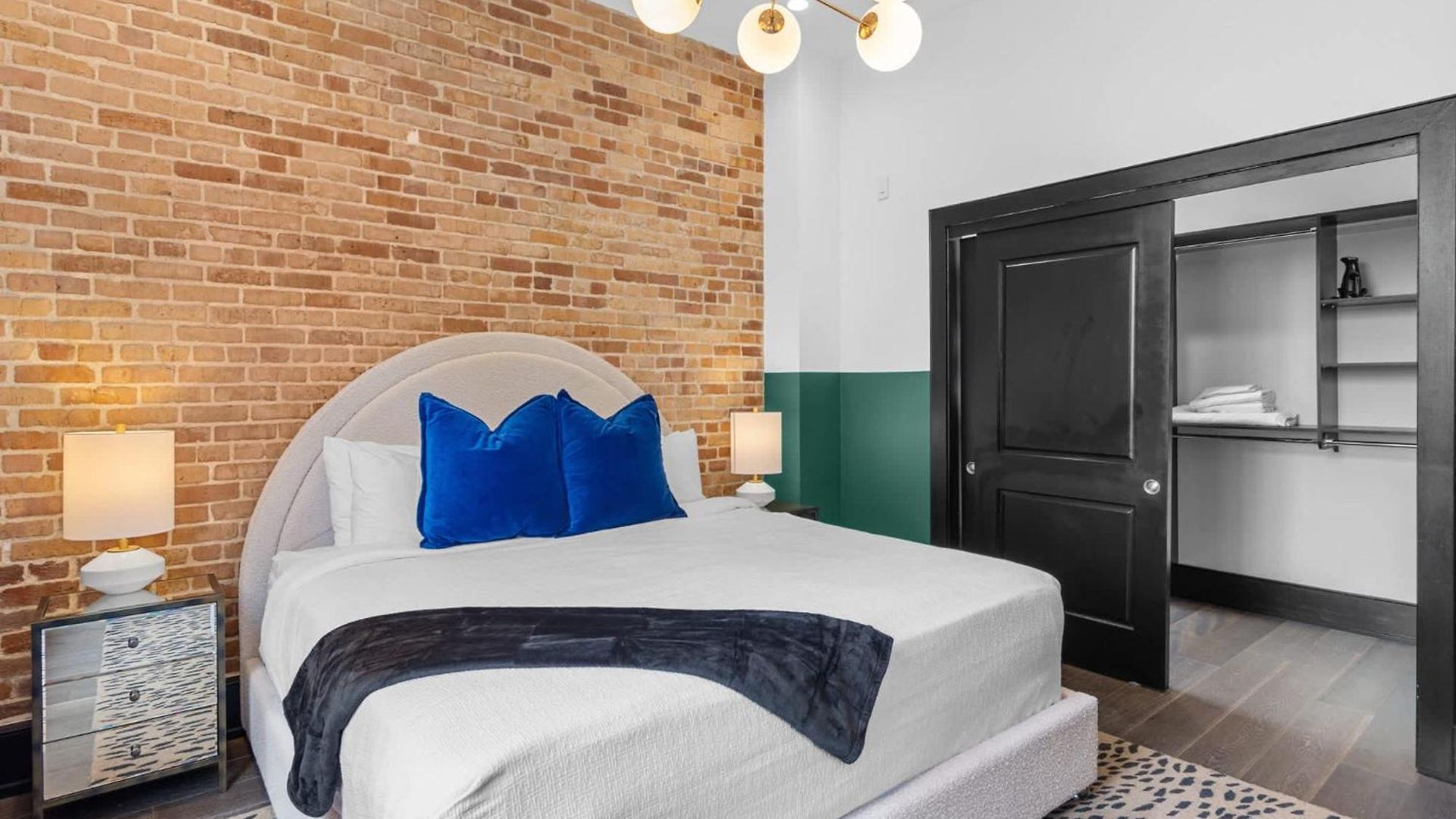 Downtown 2bd Spacious Private Terrace New Orleans