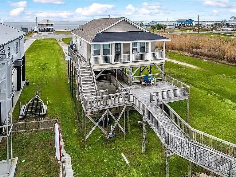 Waterfront Escape 3br 2ba Dock Holiday home