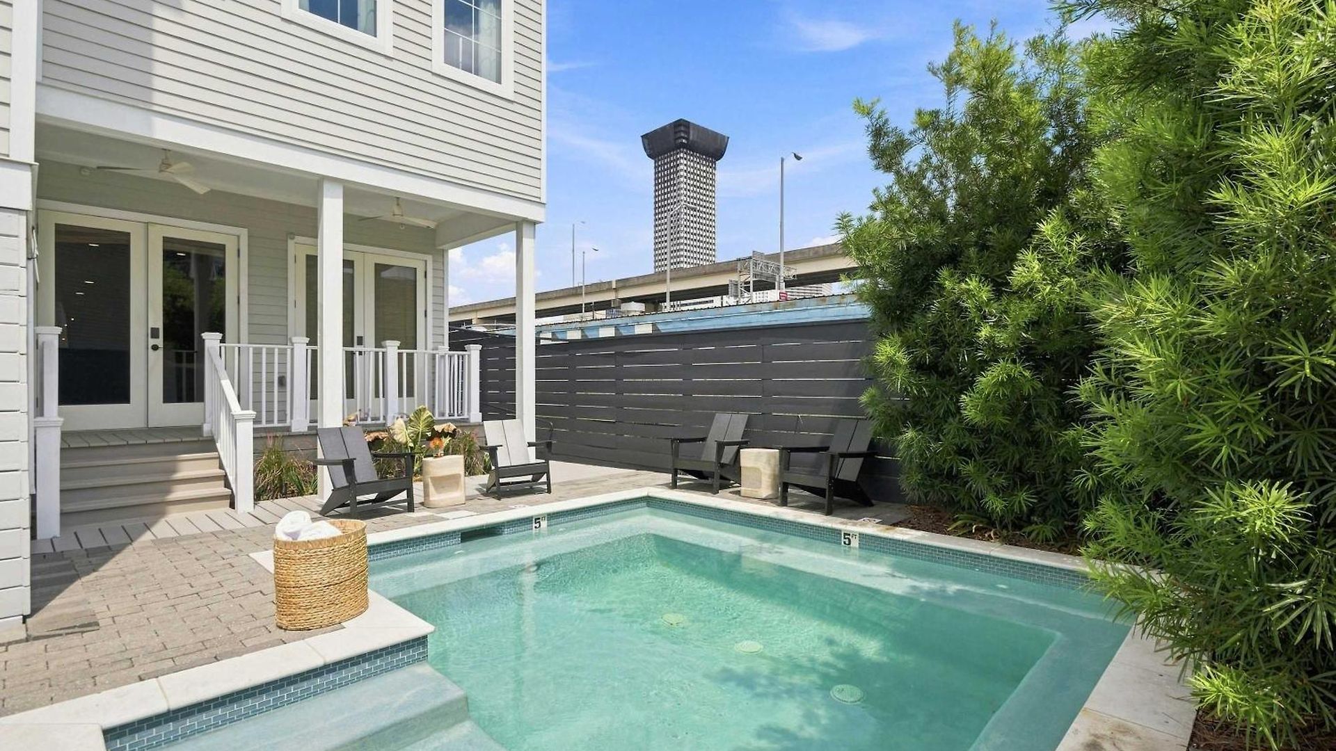 Luxe Sunlit Heated Pool & Near Cbd New Orleans