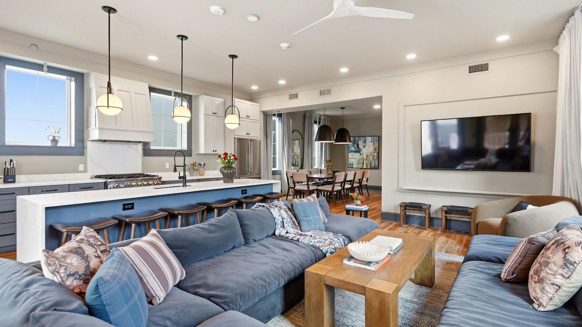 Luxe Sunlit Heated Pool & Near Cbd New Orleans