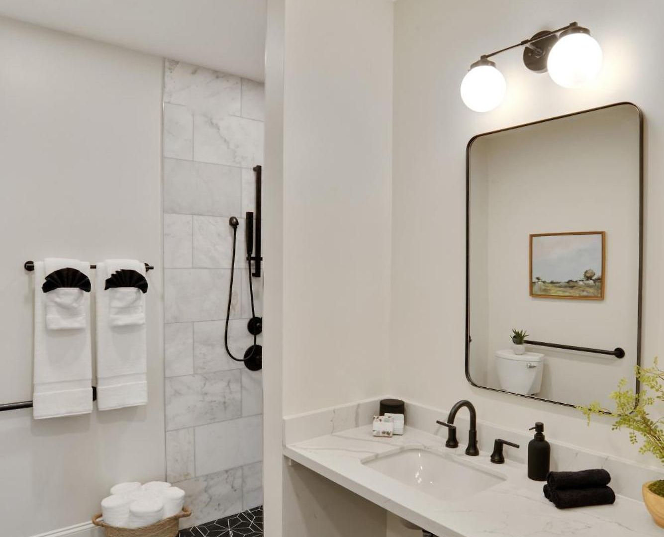 Holiday home 2 Unit Combo 12br Near French Quarter *