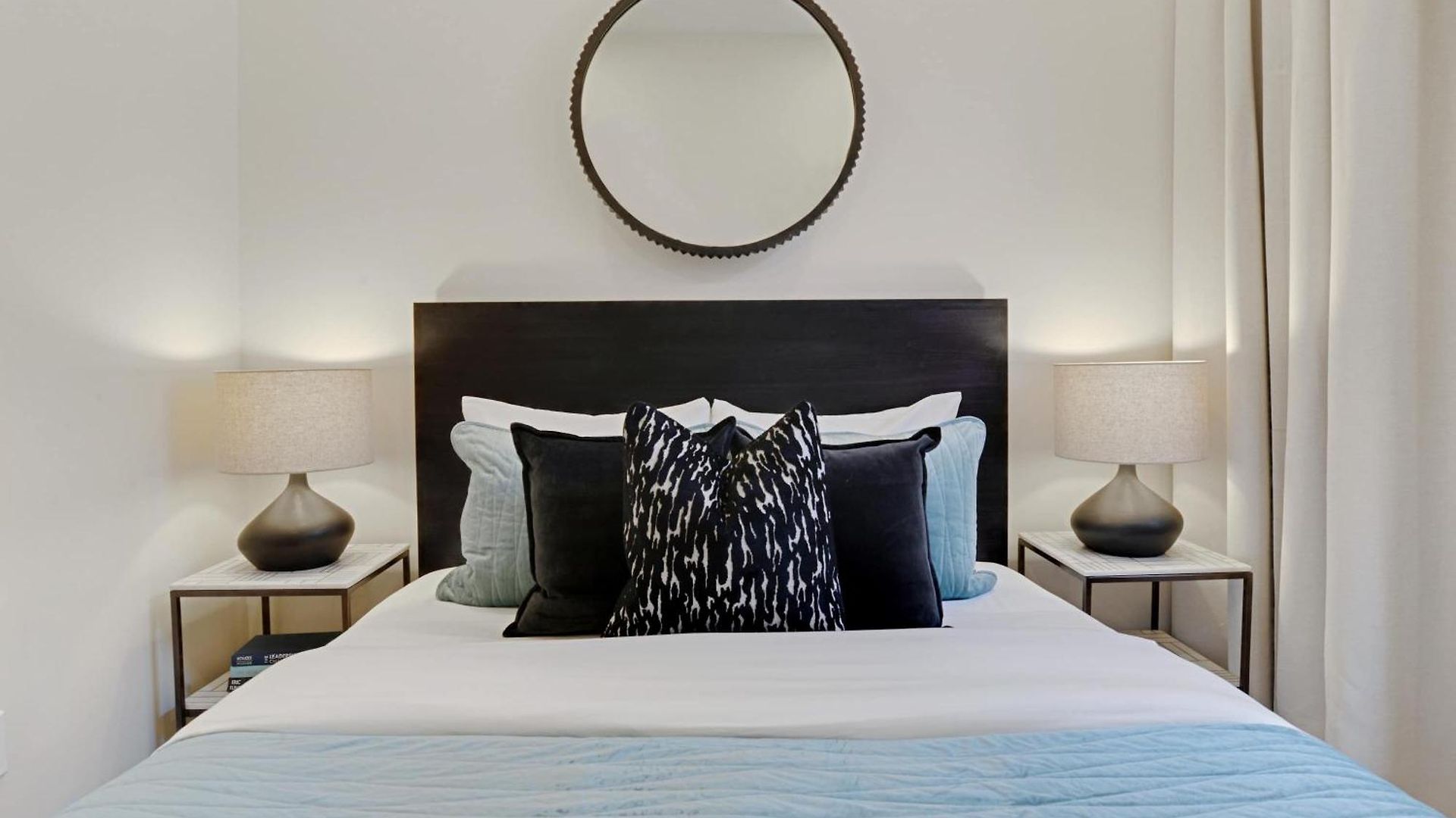2 Unit Combo 12br Near French Quarter