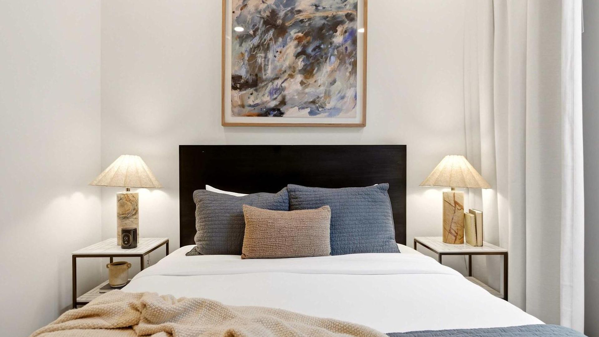 Luxe Sunlit Heated Pool & Near Cbd *