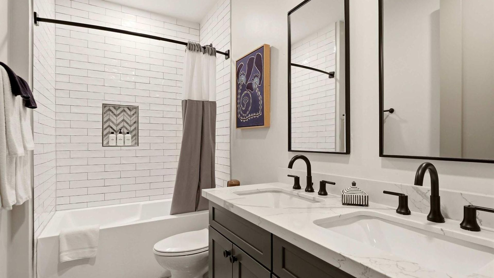 Holiday home Luxe Sunlit Heated Pool & Near Cbd