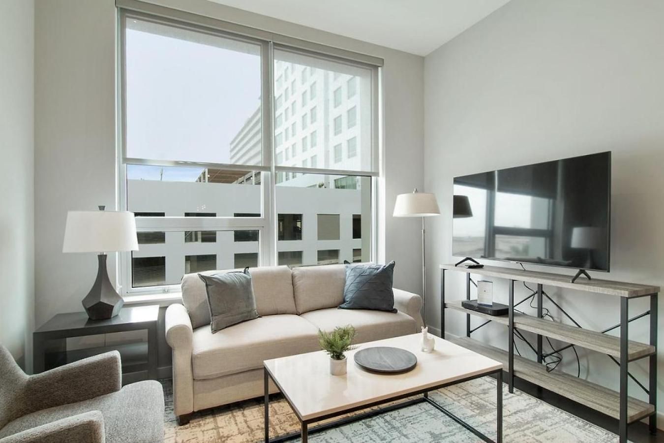 Landing Modern With Amazing Amenities Apartment New Orleans