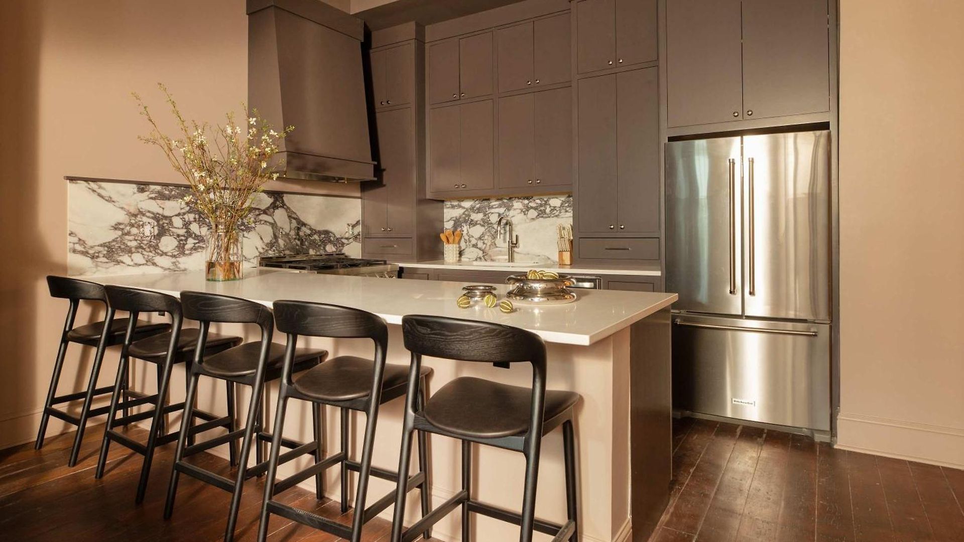 Apartment Luxury On Magazine Shared Heated Pool & *