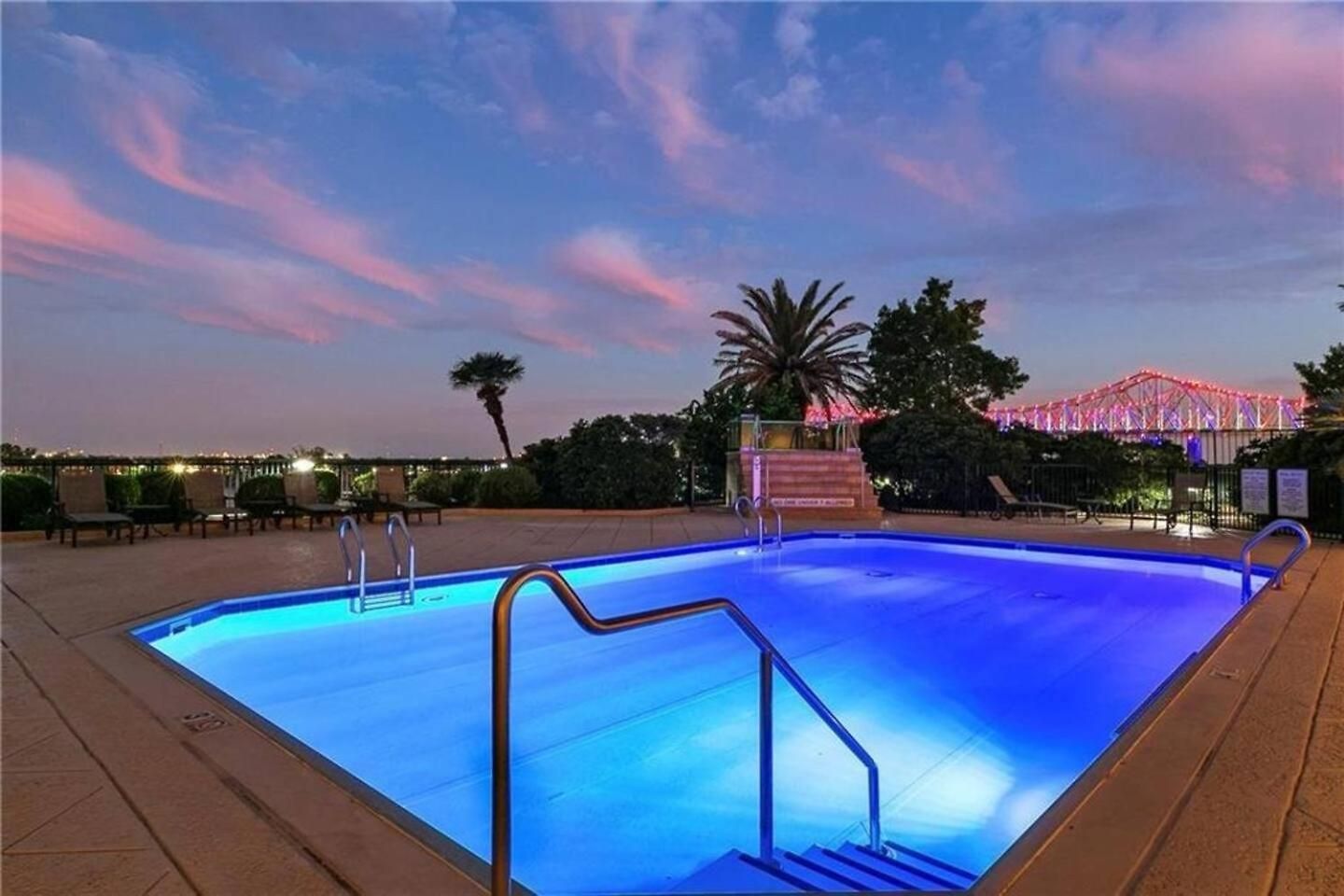 Penthouse Living Panoramic Views Apartment New Orleans