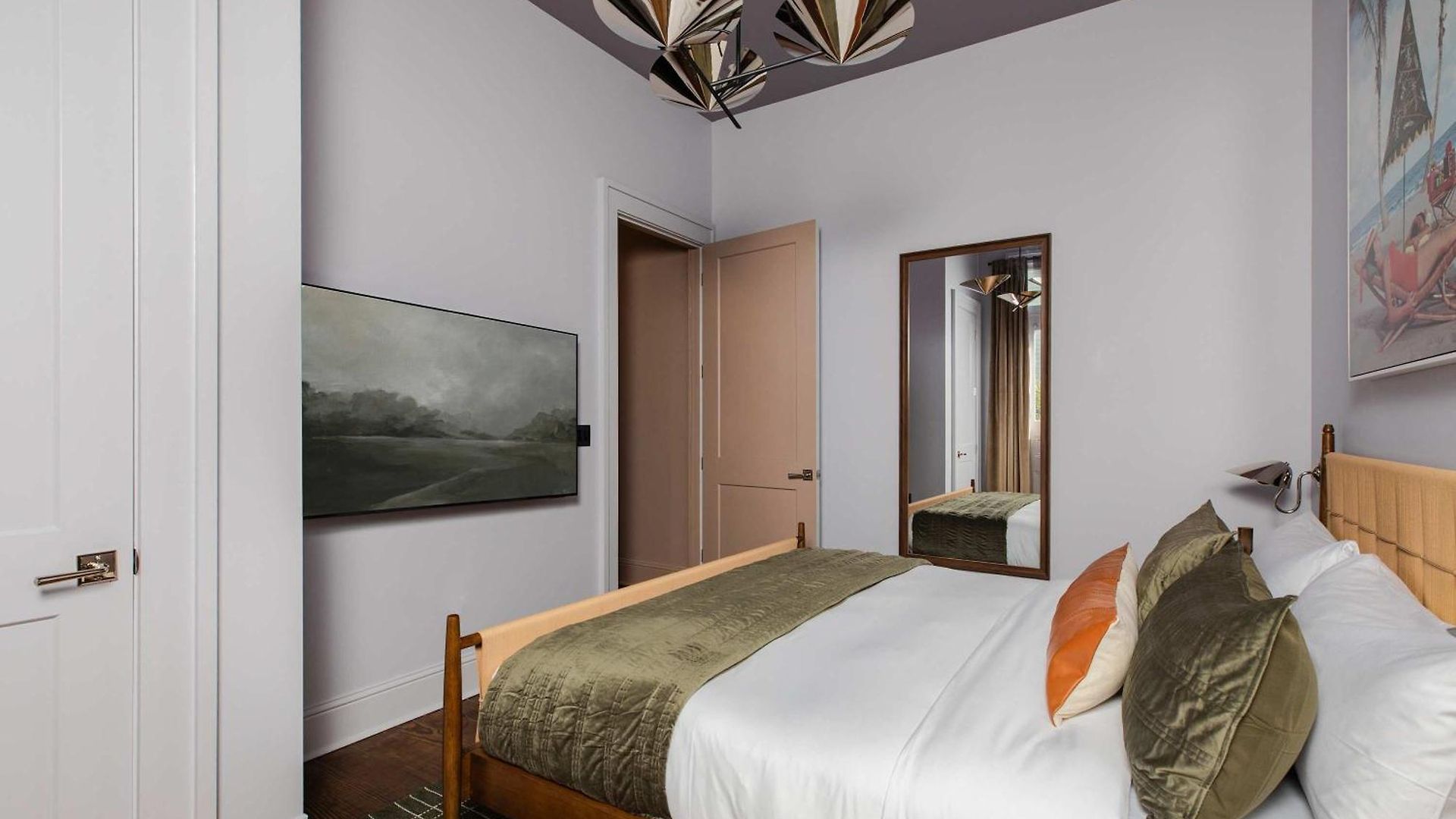 Luxury On Magazine Shared Heated Pool & Apartment New Orleans