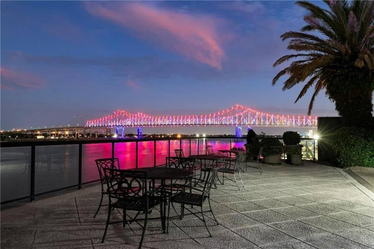 Penthouse Living Panoramic Views Apartment New Orleans