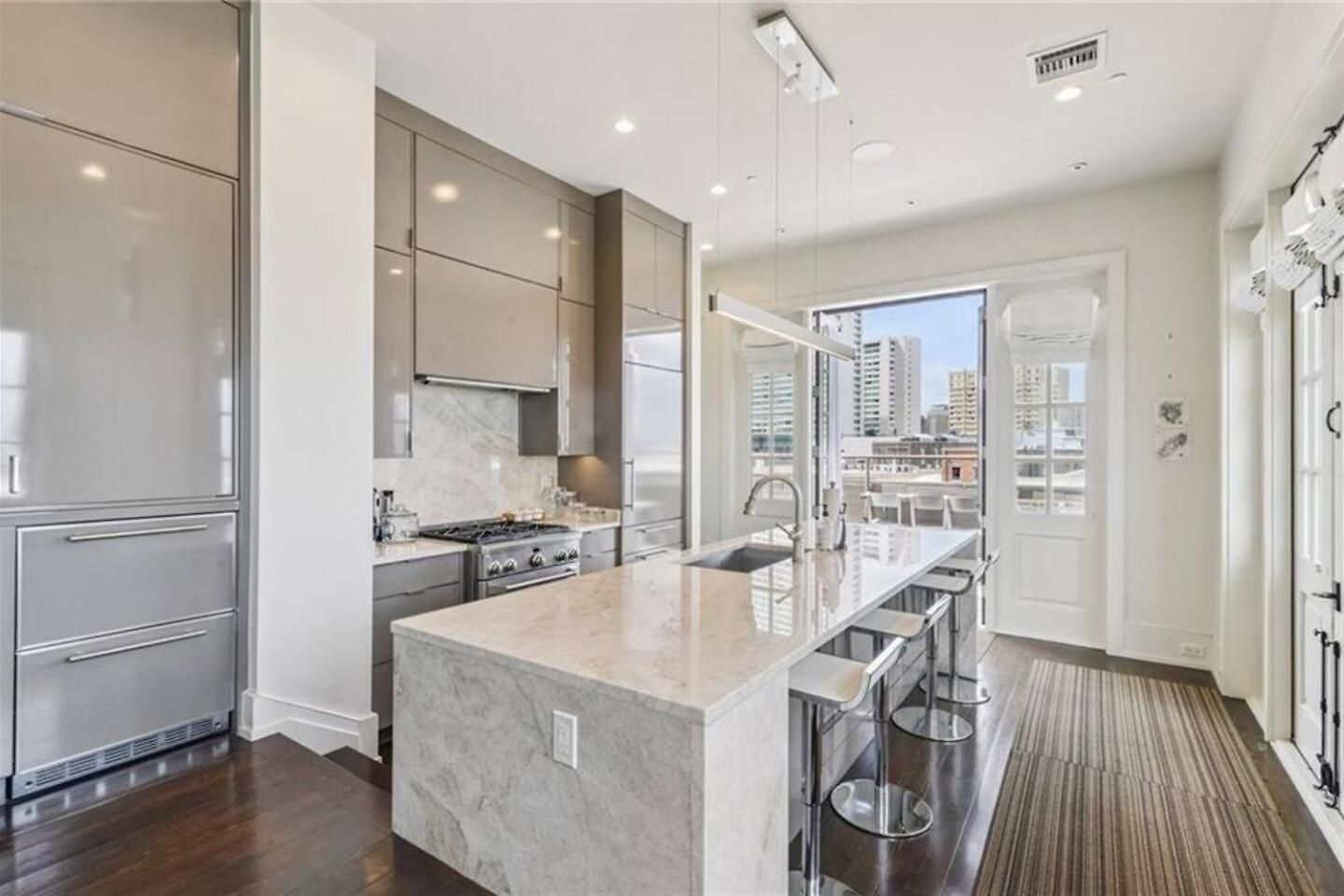 Penthouse 2bedrooms And Living Apartment New Orleans