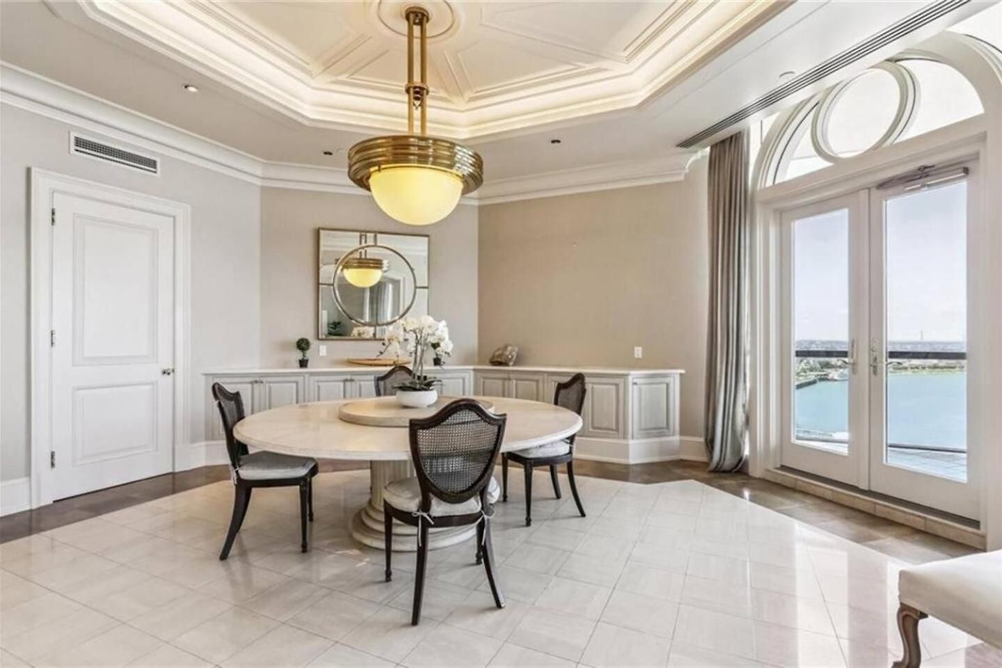 Apartment Penthouse Living Panoramic Views New Orleans