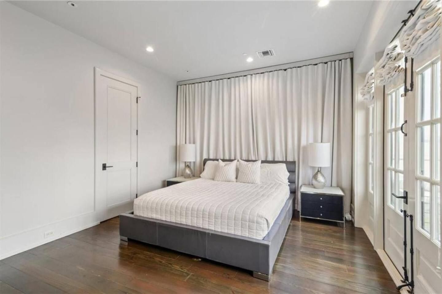 Penthouse 2bedrooms And Living Apartment *