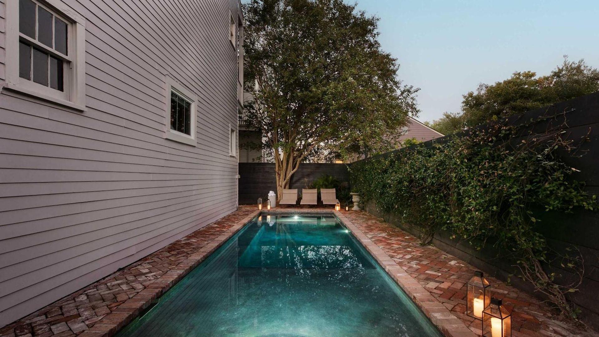 Luxury On Magazine Shared Heated Pool & Apartment