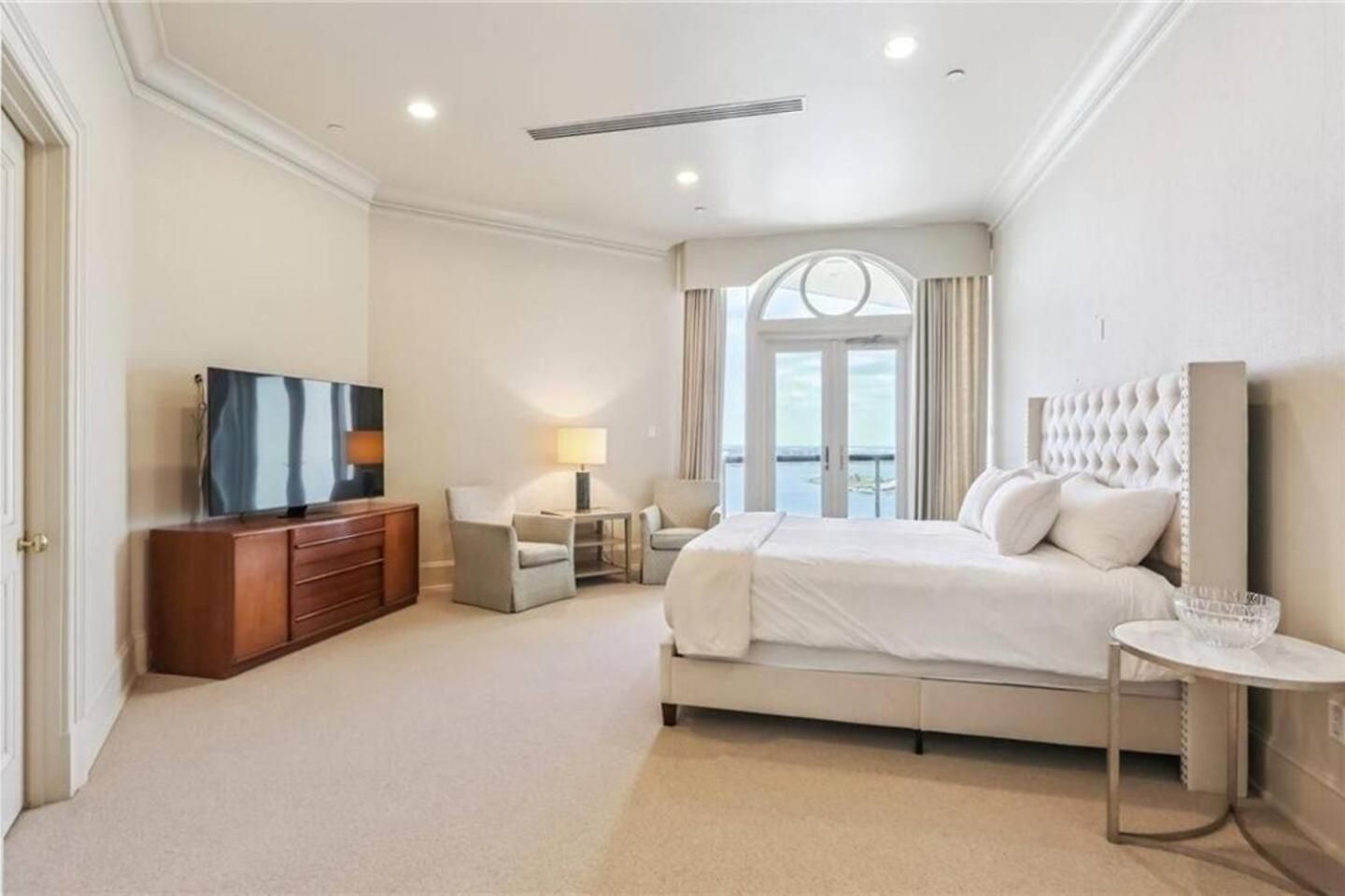 Penthouse Living Panoramic Views Apartment *