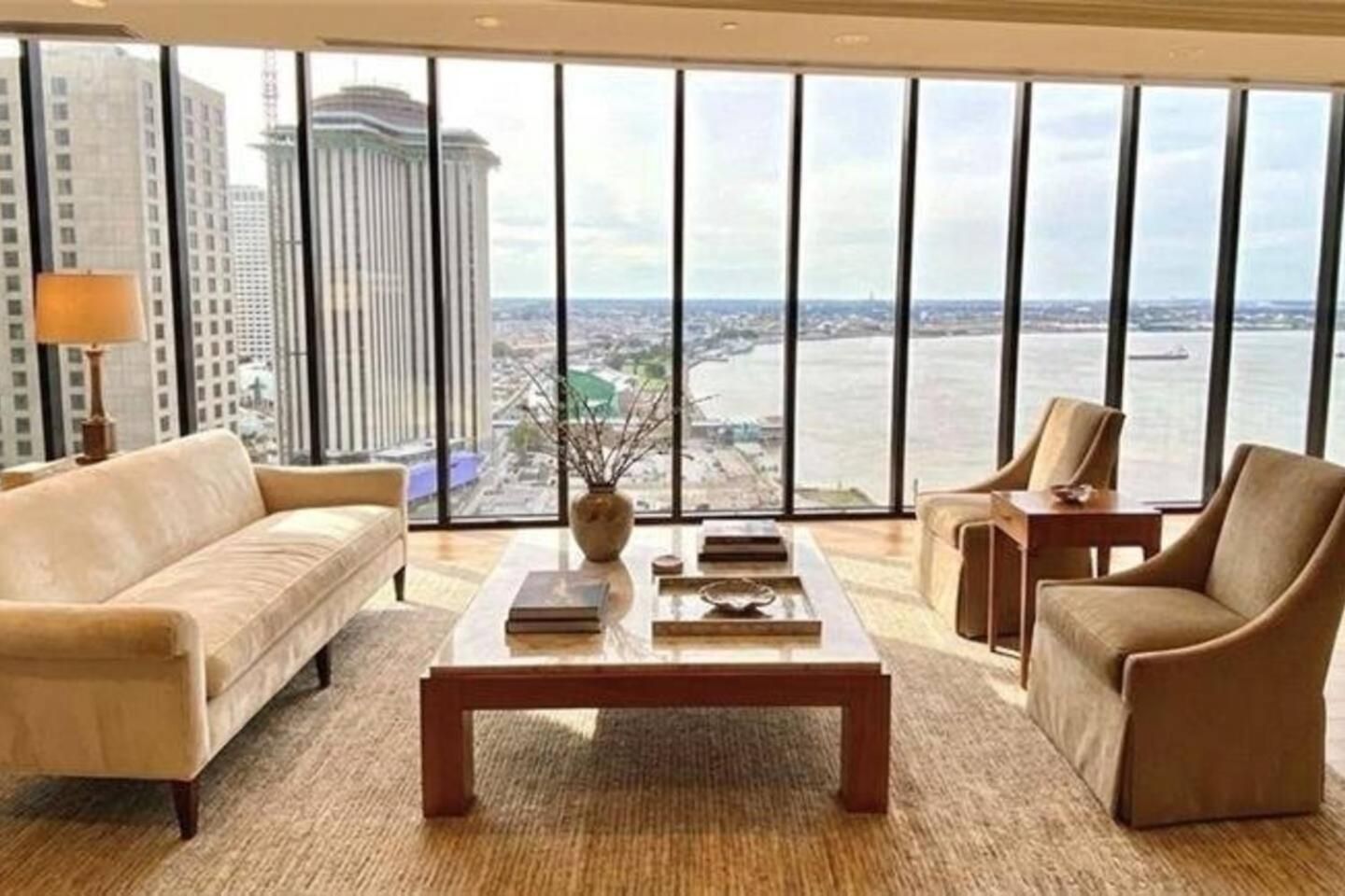 Penthouse Living Panoramic Views