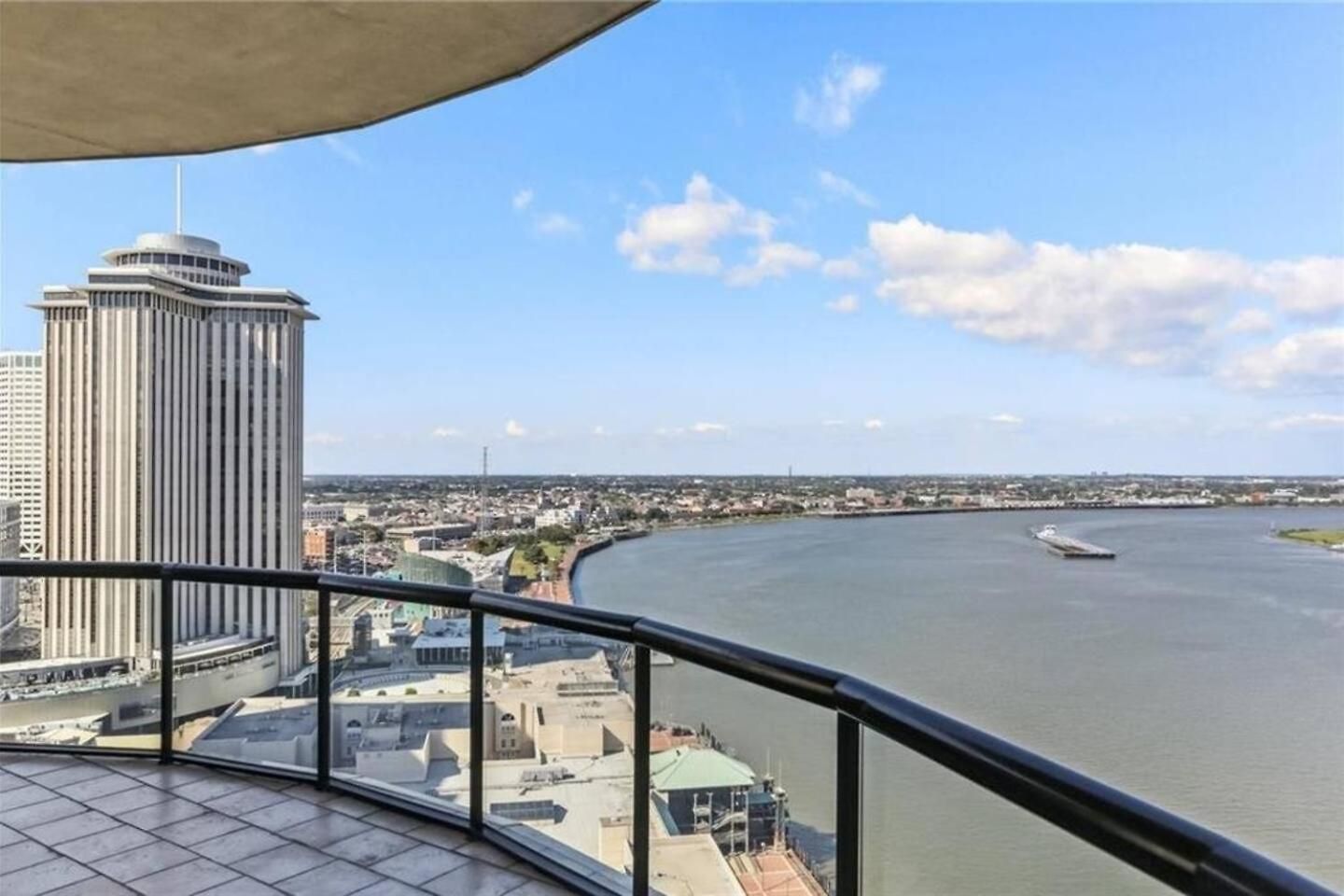 Penthouse Living Panoramic Views Apartment New Orleans