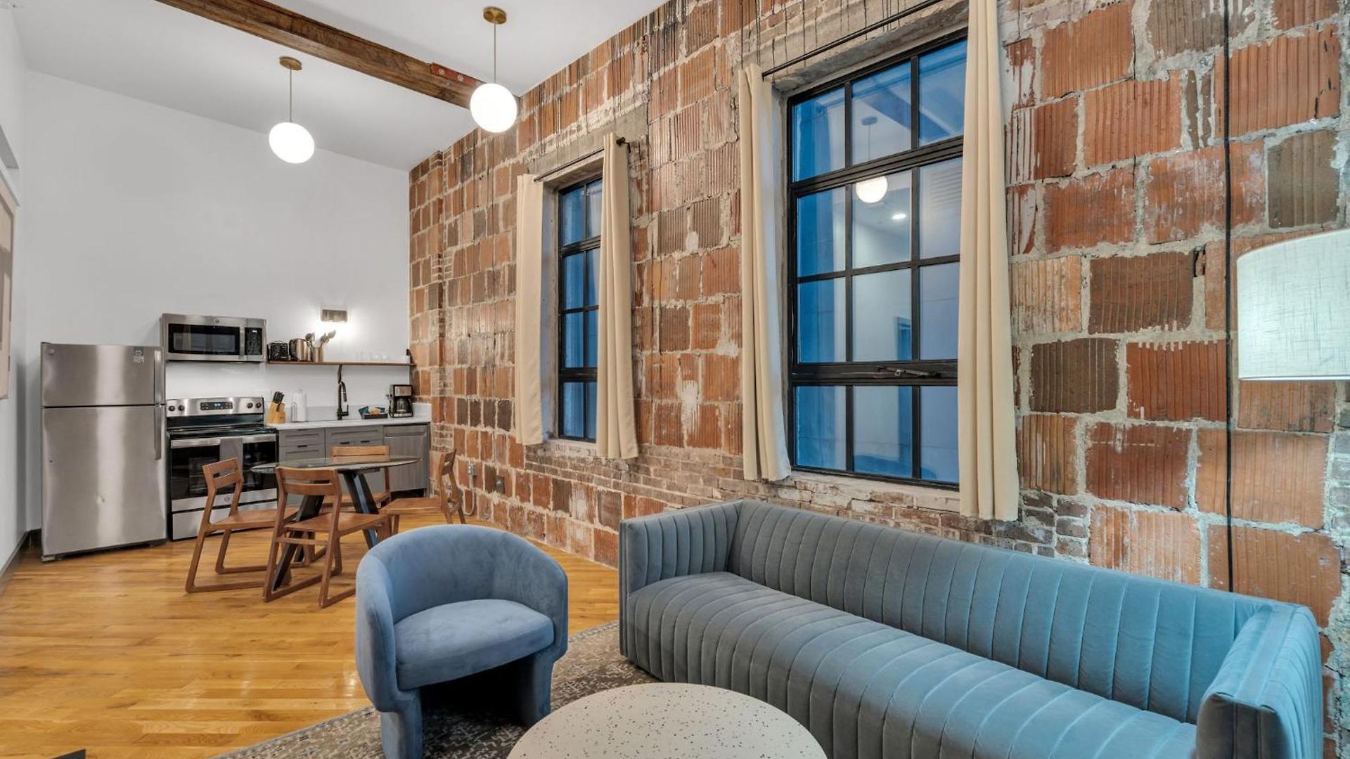 Schaeffer Aparthotel 4*