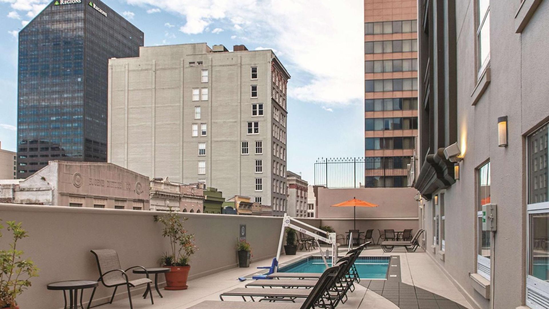La Quinta & By Wyndham Downtown Hotel New Orleans