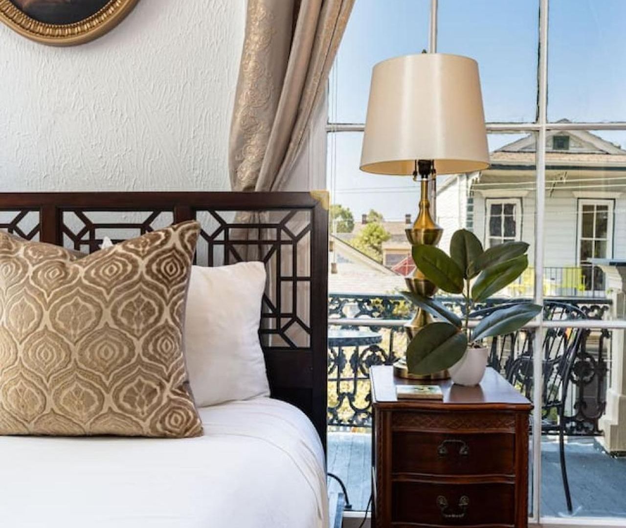 The Mansion On Royal 3*