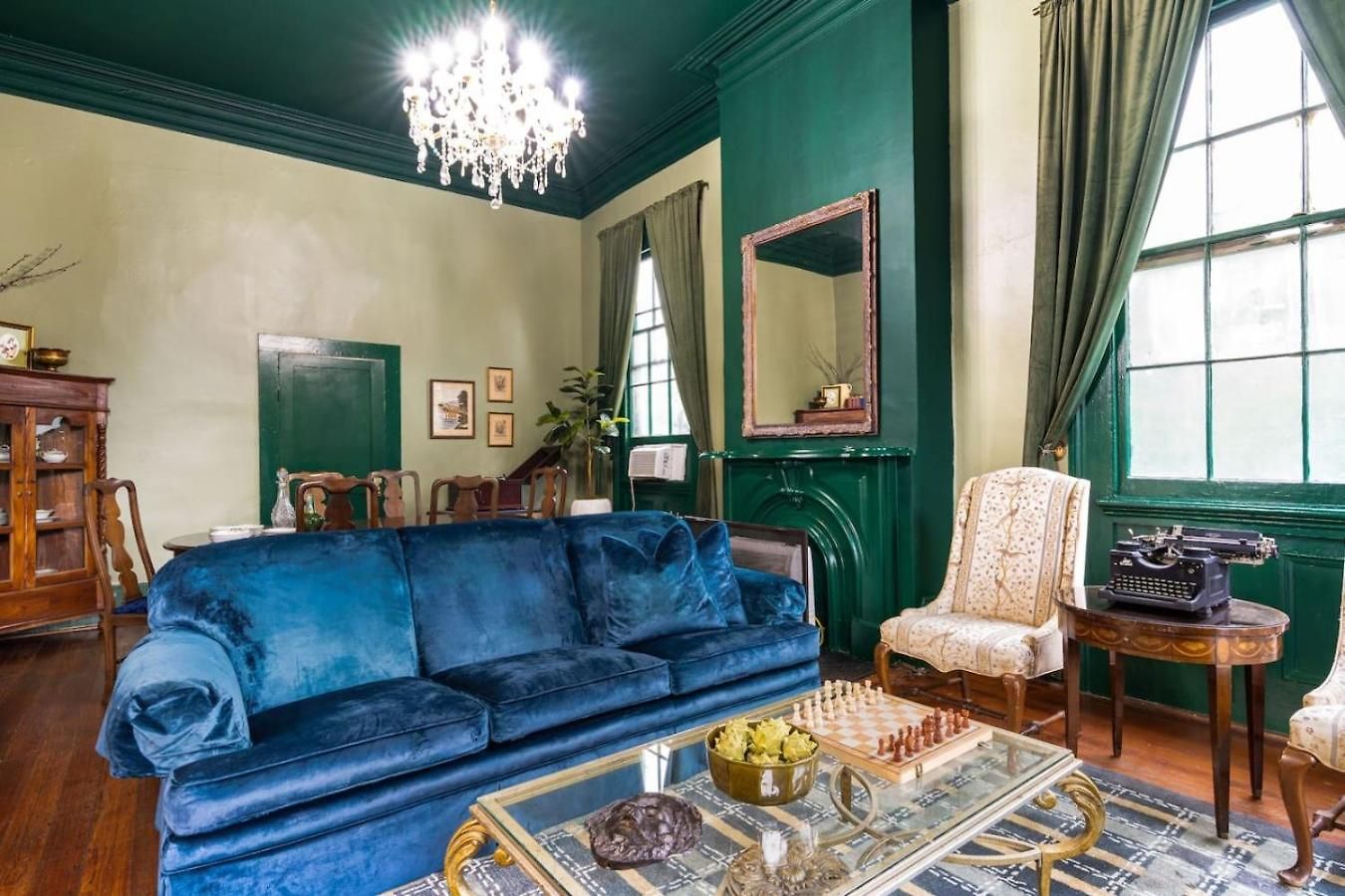 The Mansion On Royal 3*