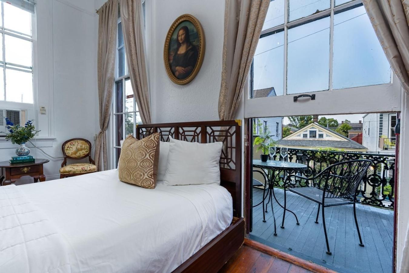 The Mansion On Royal 3*