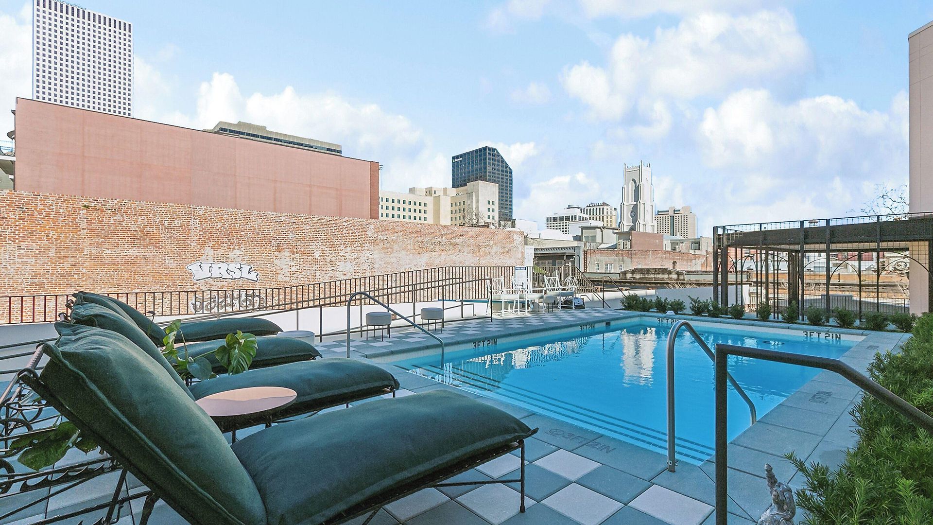 Perle Aparthotel