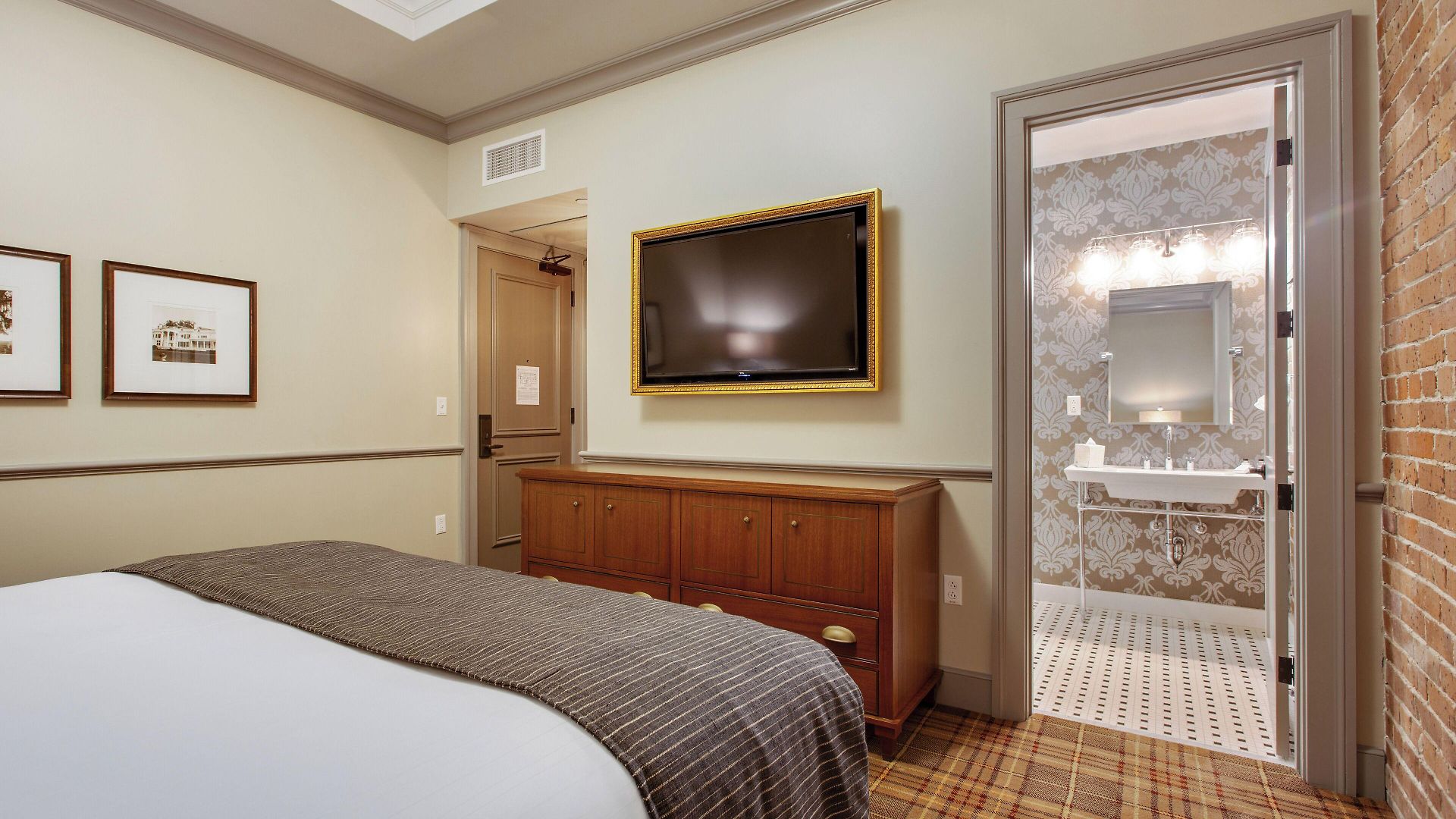 The Brakeman Hotel 3*