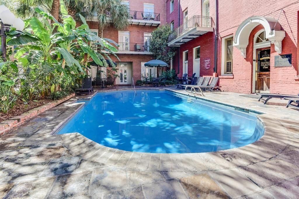 Aparthotel Chateau Orleans New Orleans