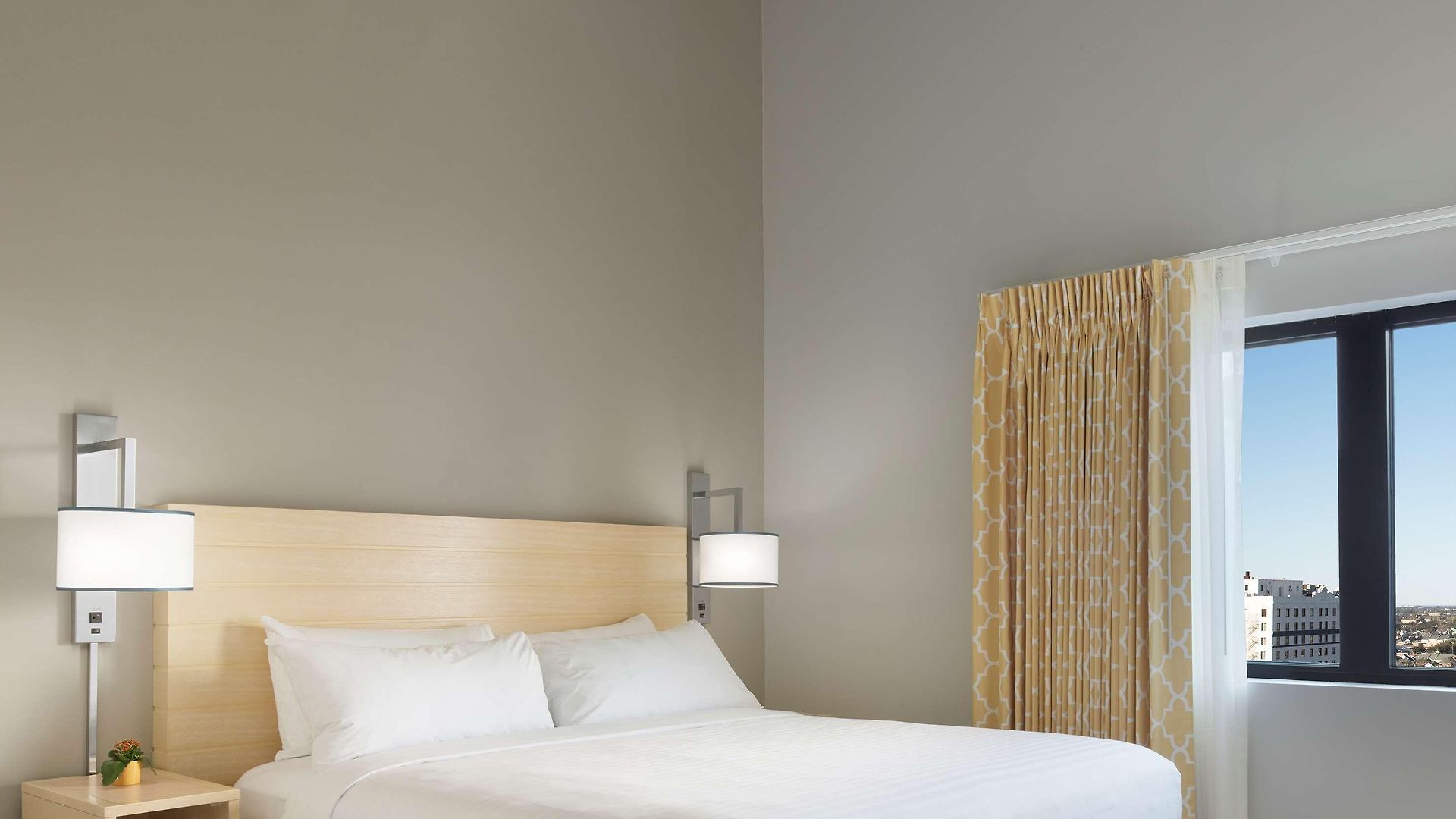Sonesta Es Downtown Hotel 4*