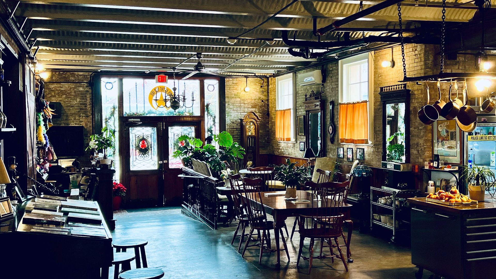 Bed & Breakfast At The Old Jail New Orleans