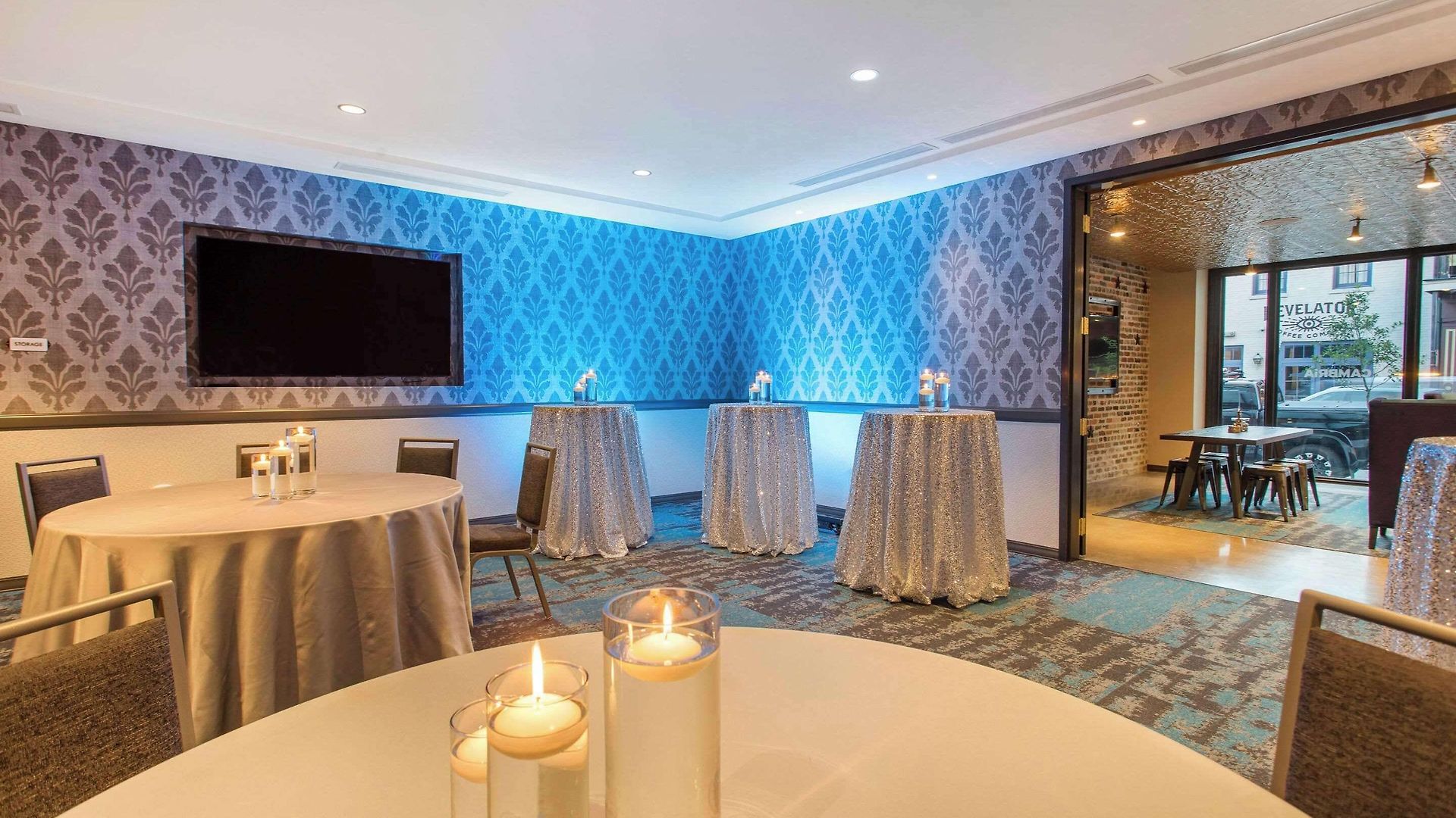 Cambria Downtown Warehouse District Hotel 4*