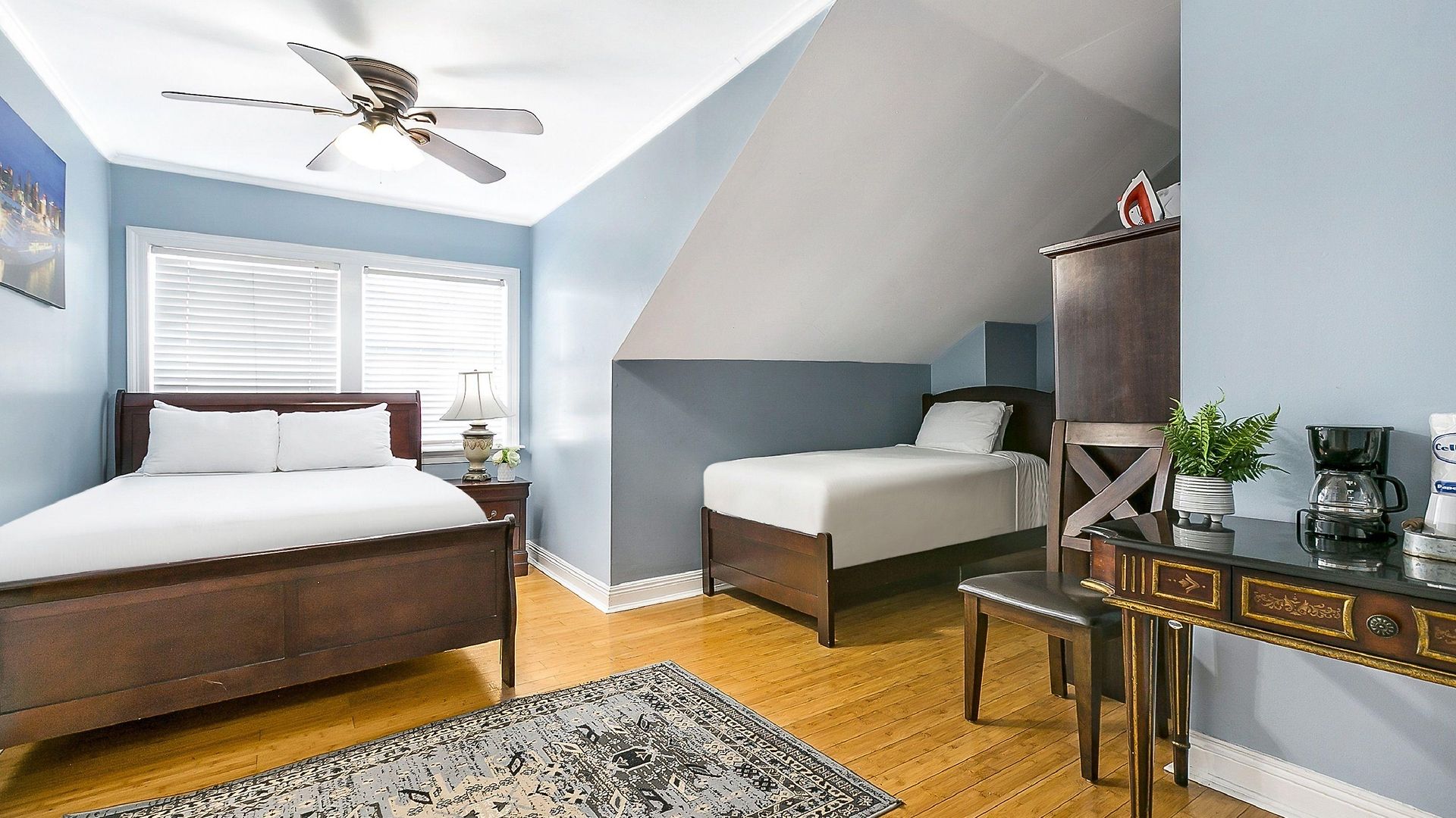 Comfortable Rooms Near All Nola Hot Spots