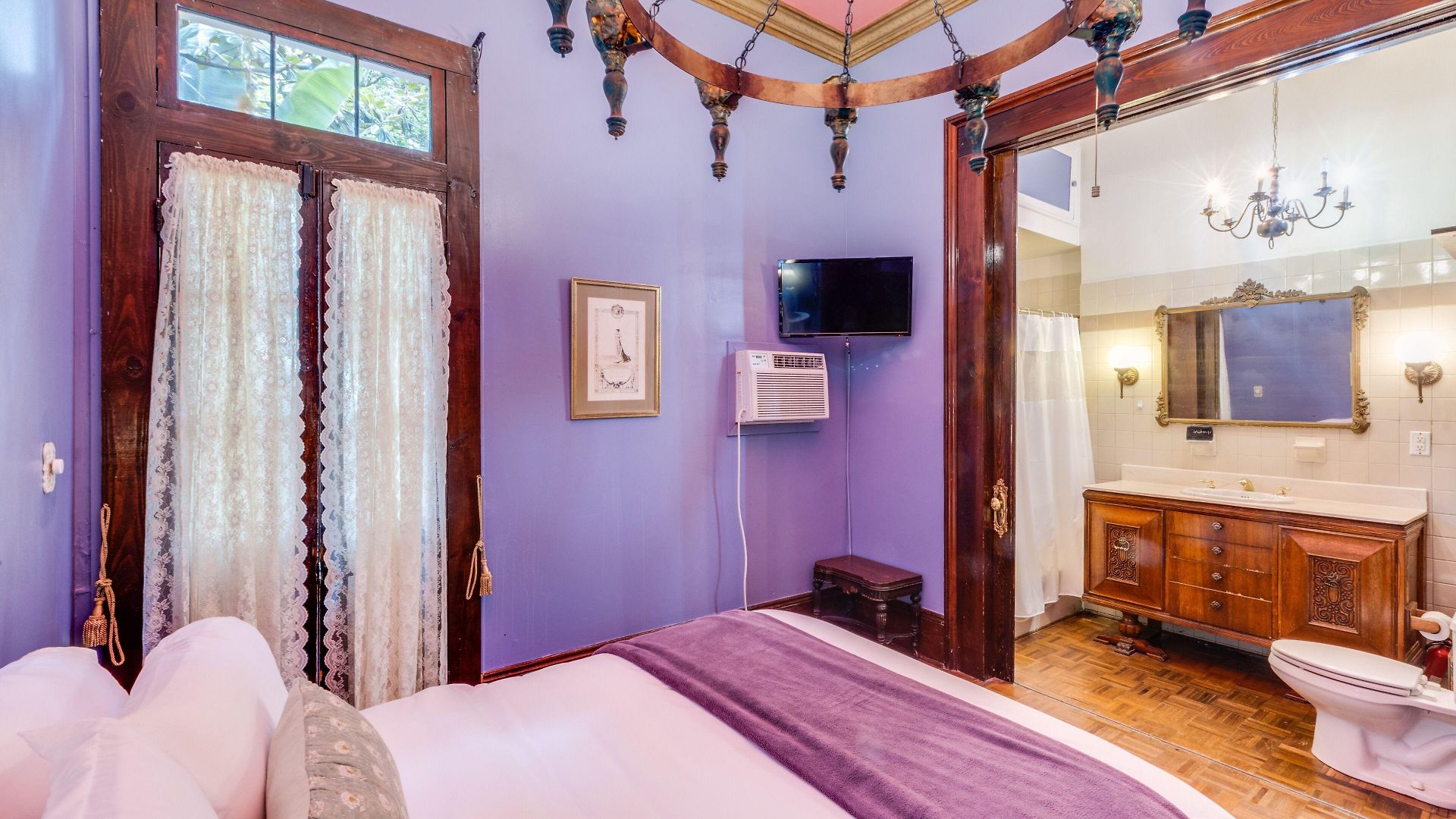 Royal Barracks Hotel 3*