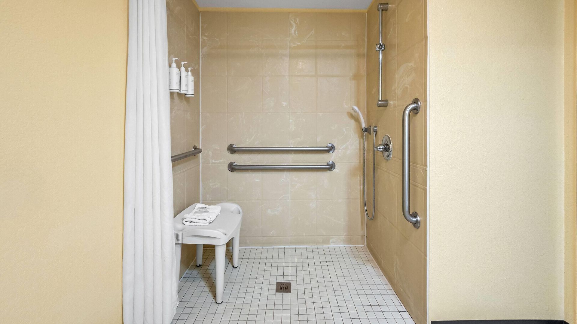 Hotel Days By Wyndham Pontchartrain 3*