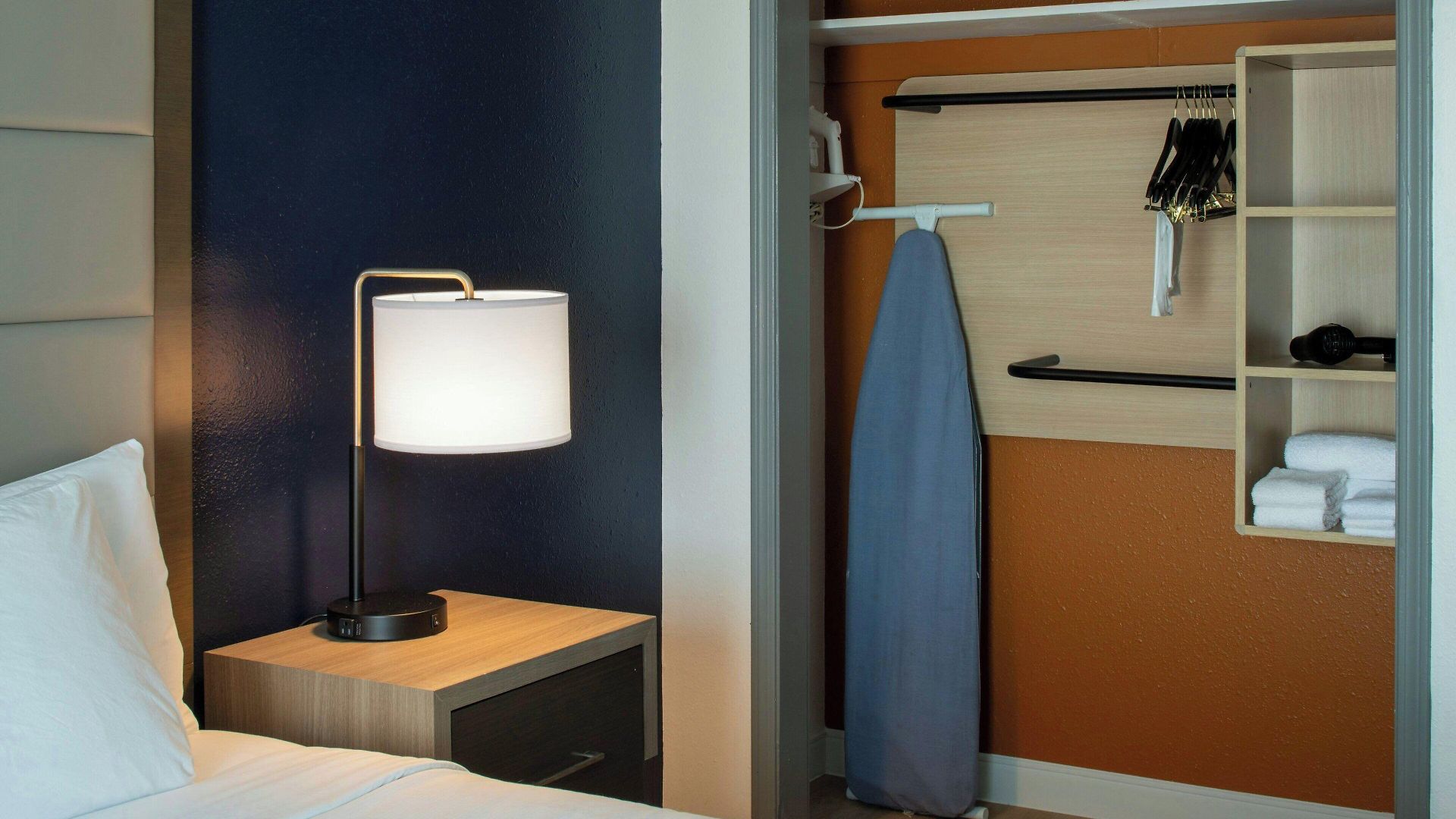 Express By Marriott 1-10 3*