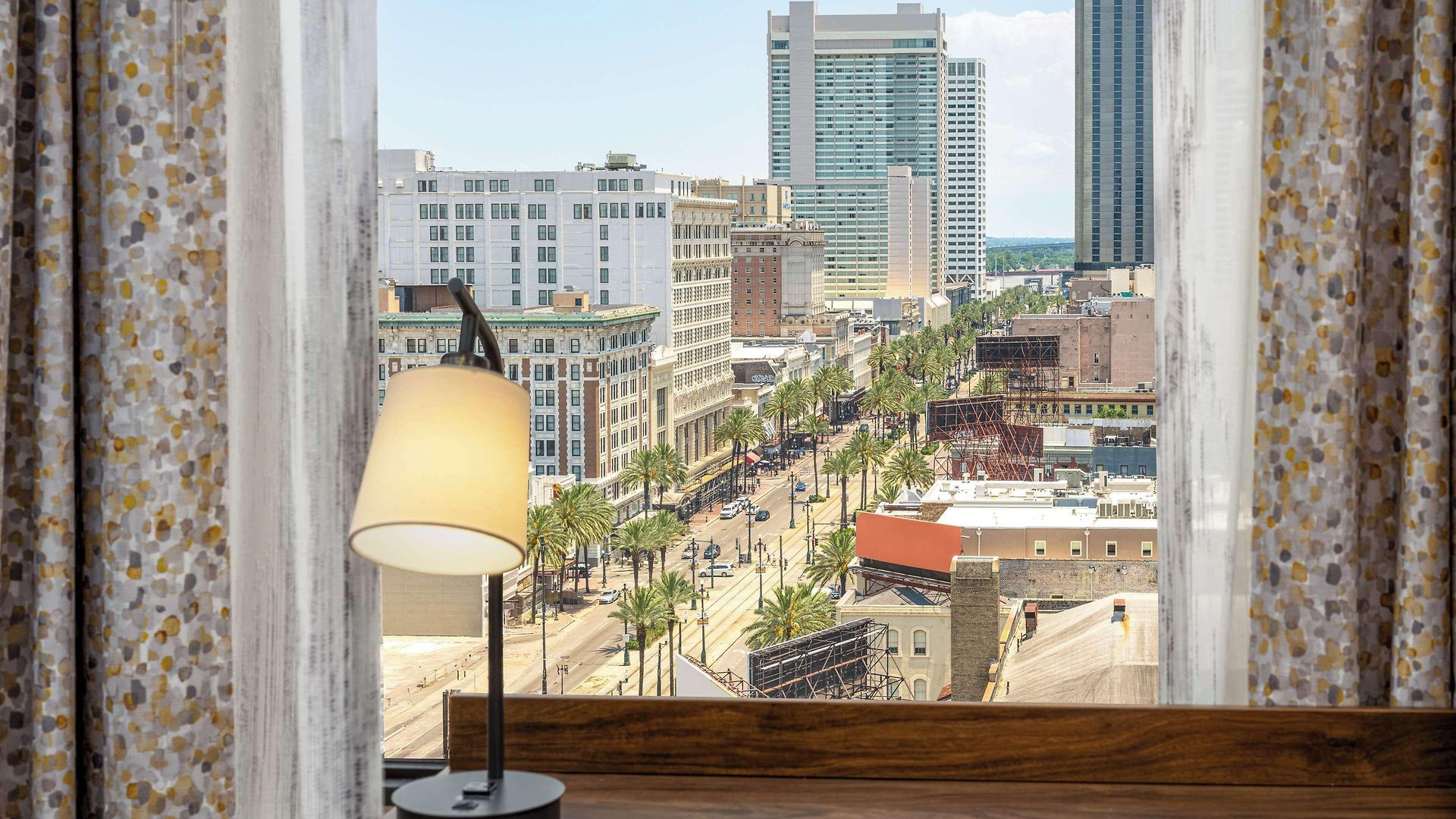 Hampton & Canal St. French Quarter Hotel