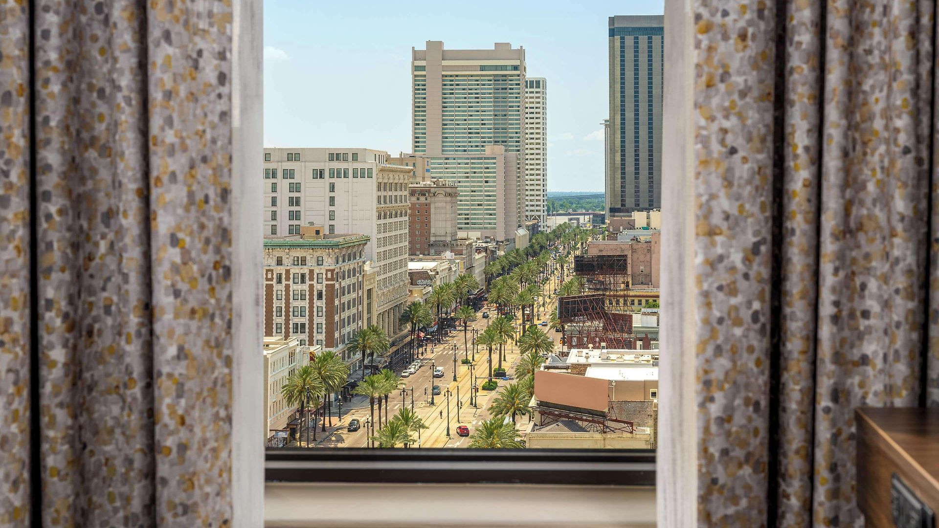 Hampton & Canal St. French Quarter 3*