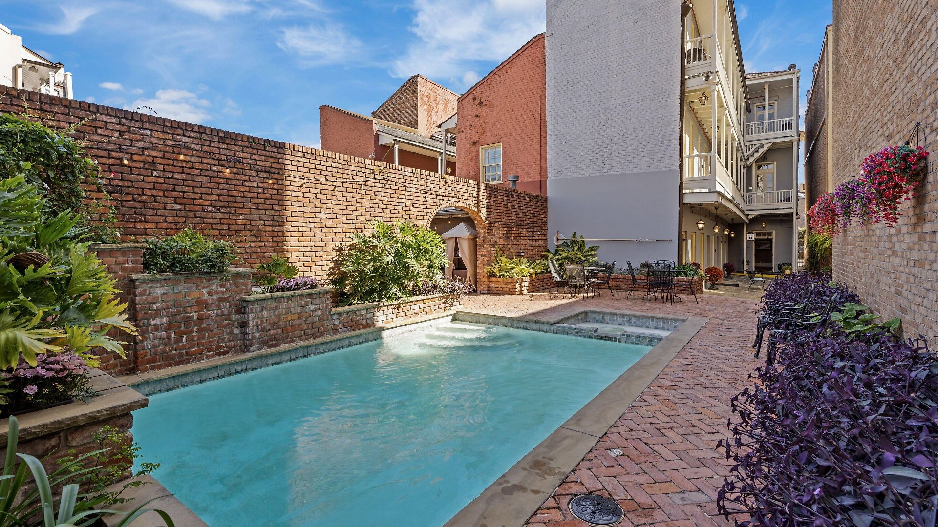 Hotel Grenoble House New Orleans
