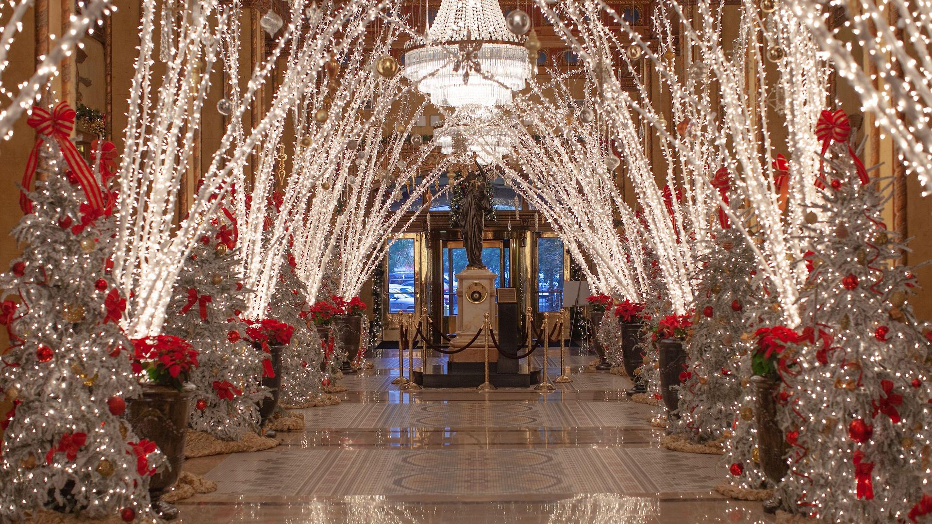 The Roosevelt - Waldorf Astoria & Hotel New Orleans