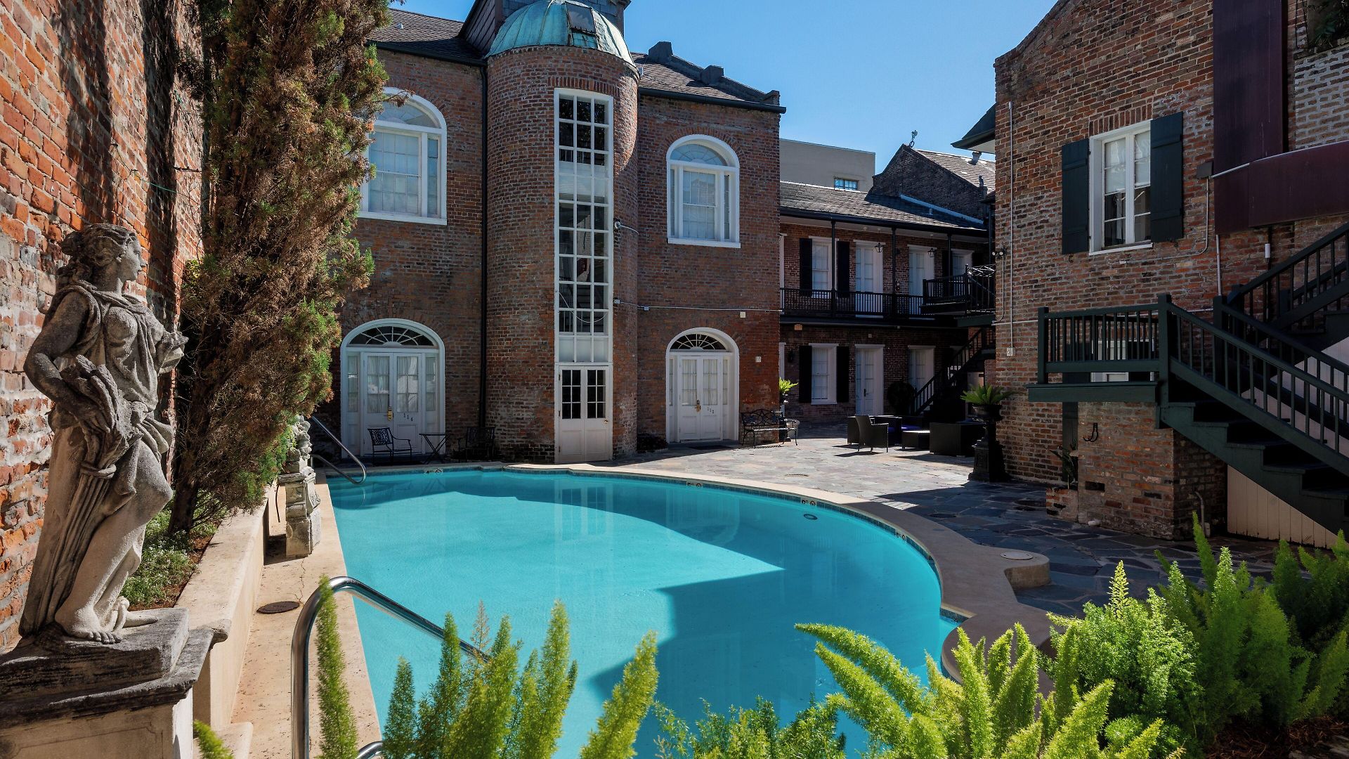Hotel Chateau New Orleans