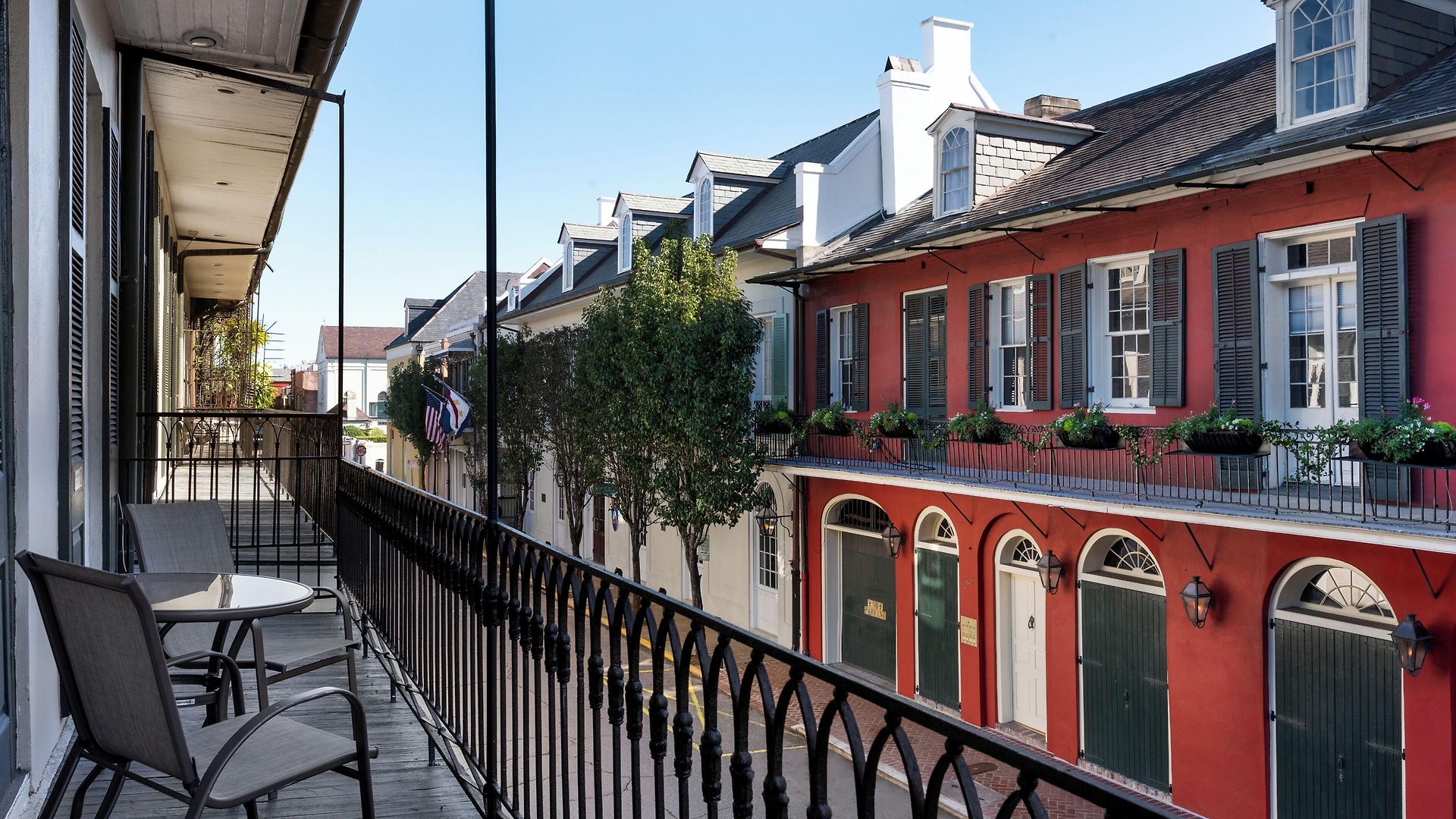 Chateau Hotel 3*
