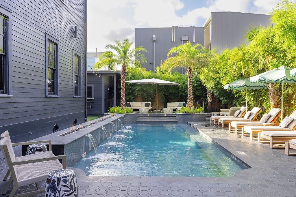 The Prytania Oaks Inn New Orleans