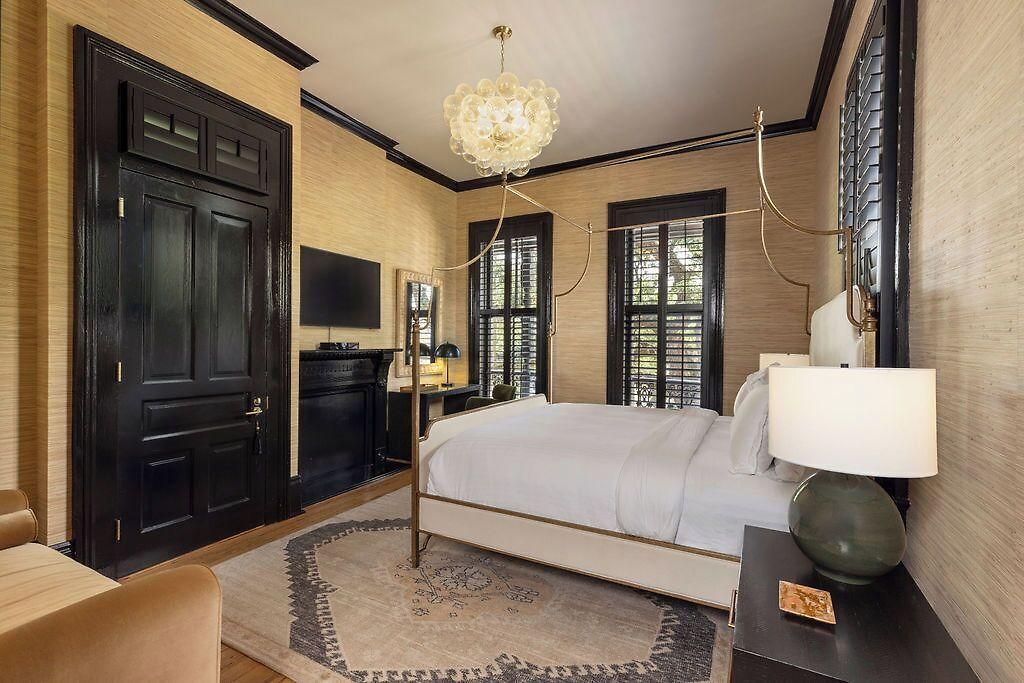 The Prytania Oaks New Orleans
