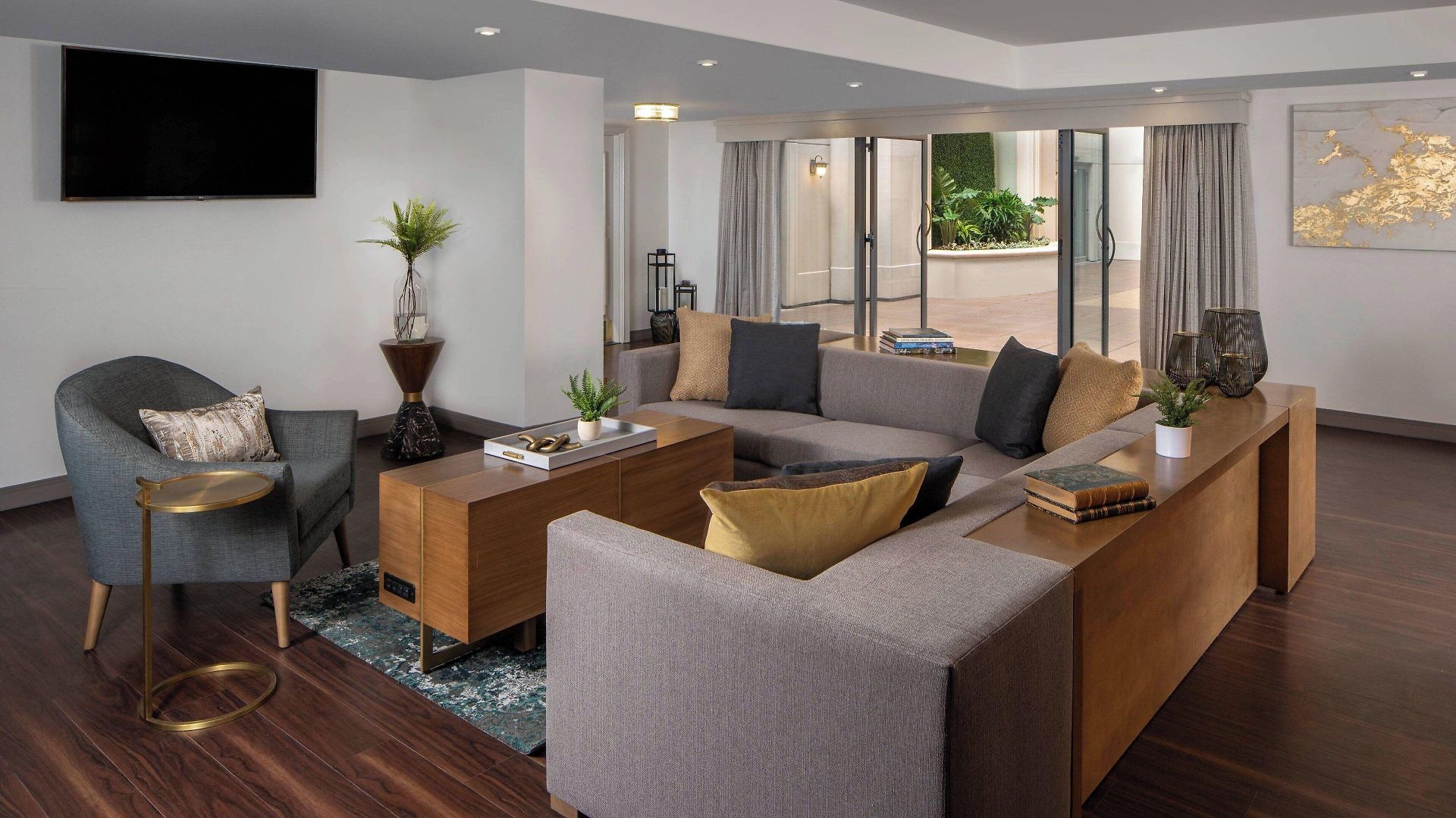 Marriott Warehouse Arts District Hotel 4*