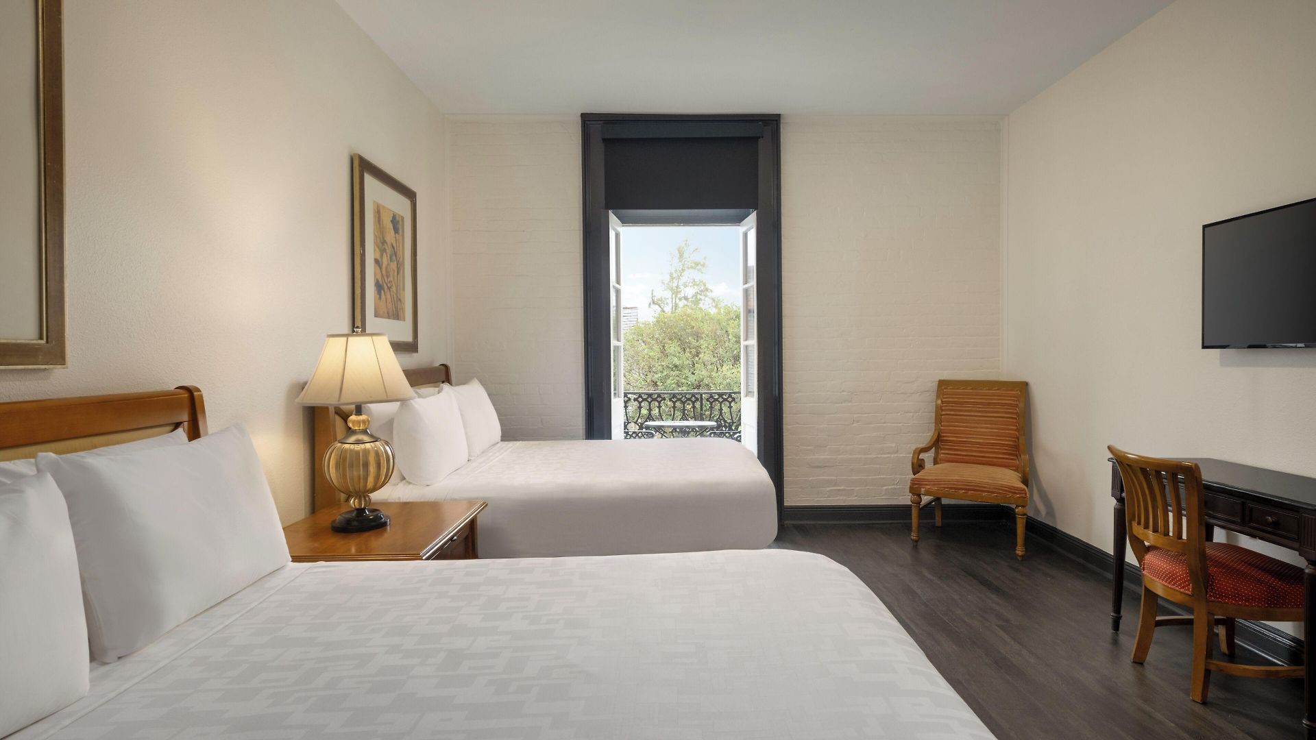 Inn Le Richelieu In The French Quarter New Orleans