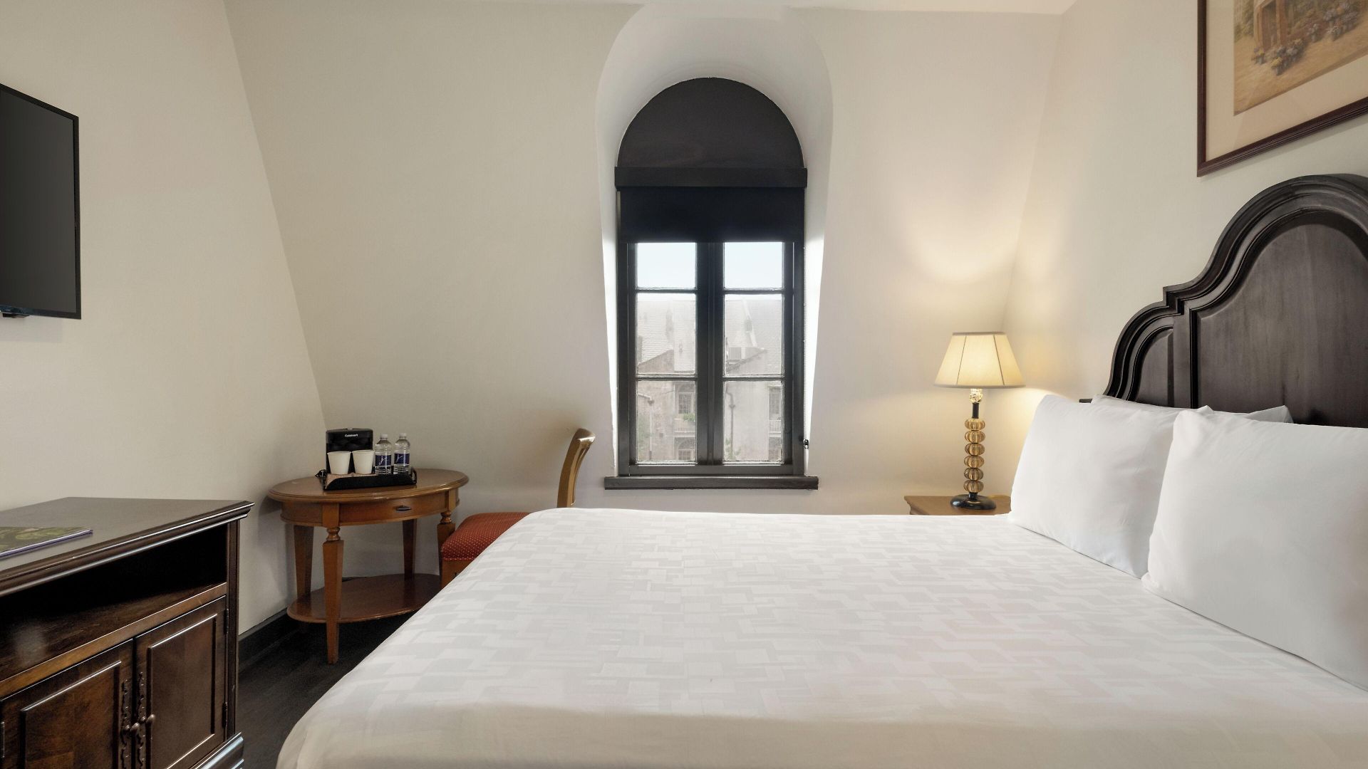 Inn Le Richelieu In The French Quarter New Orleans
