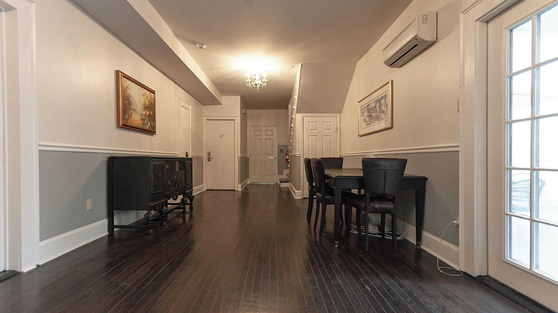 The Carriage House On St Charles