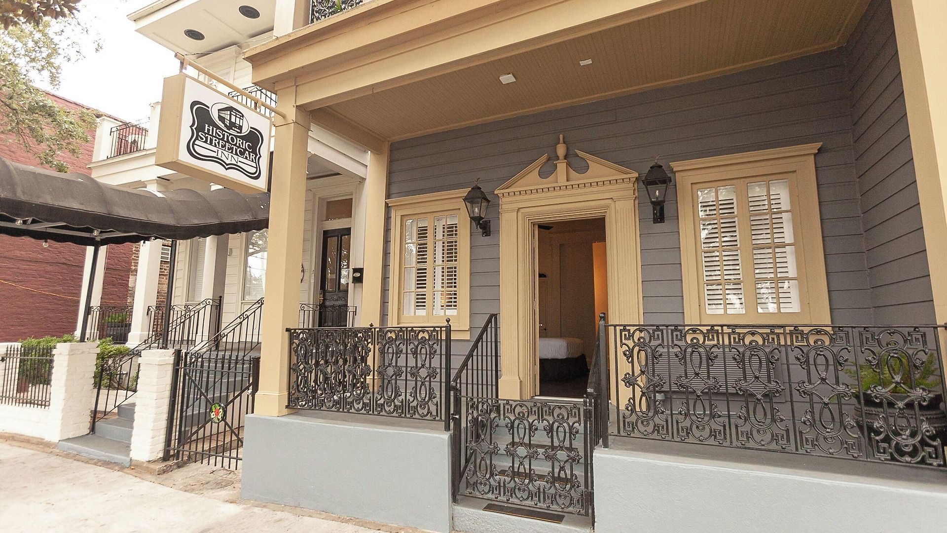 Hotel The Carriage House On St Charles