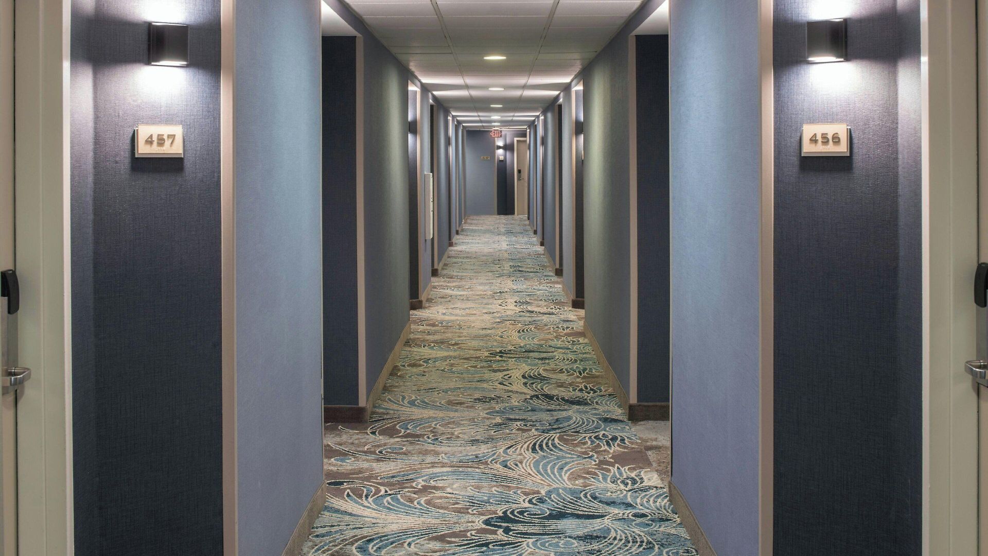 Springhill By Marriott Warehouse Arts District Hotel