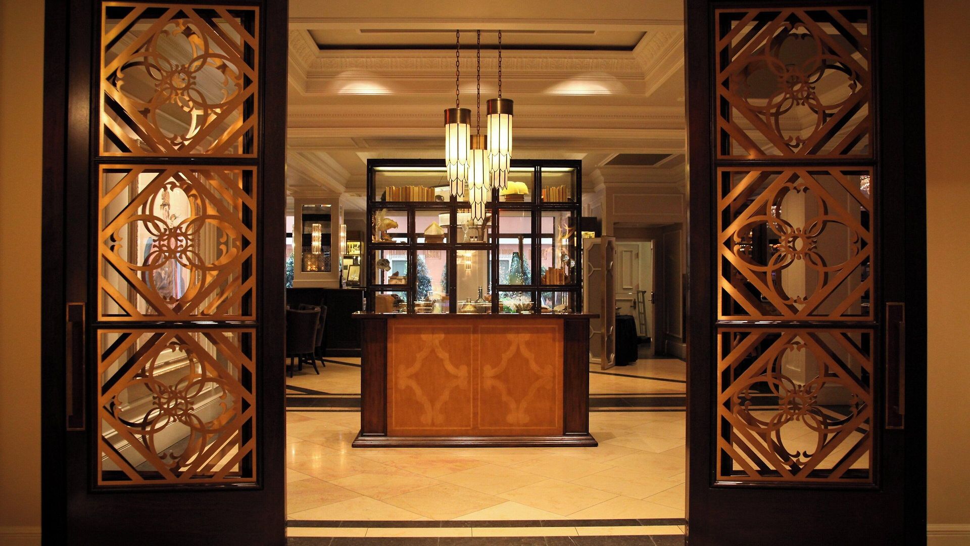 Monteleone Hotel 4*